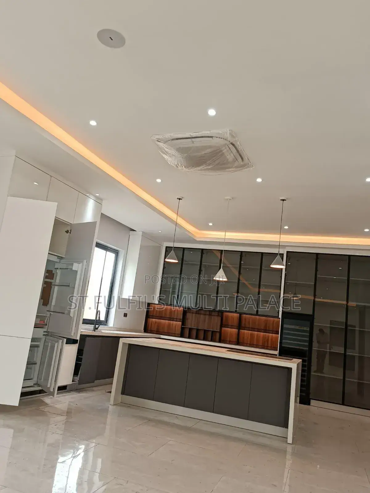 5bdrm House in East Legon American for sale