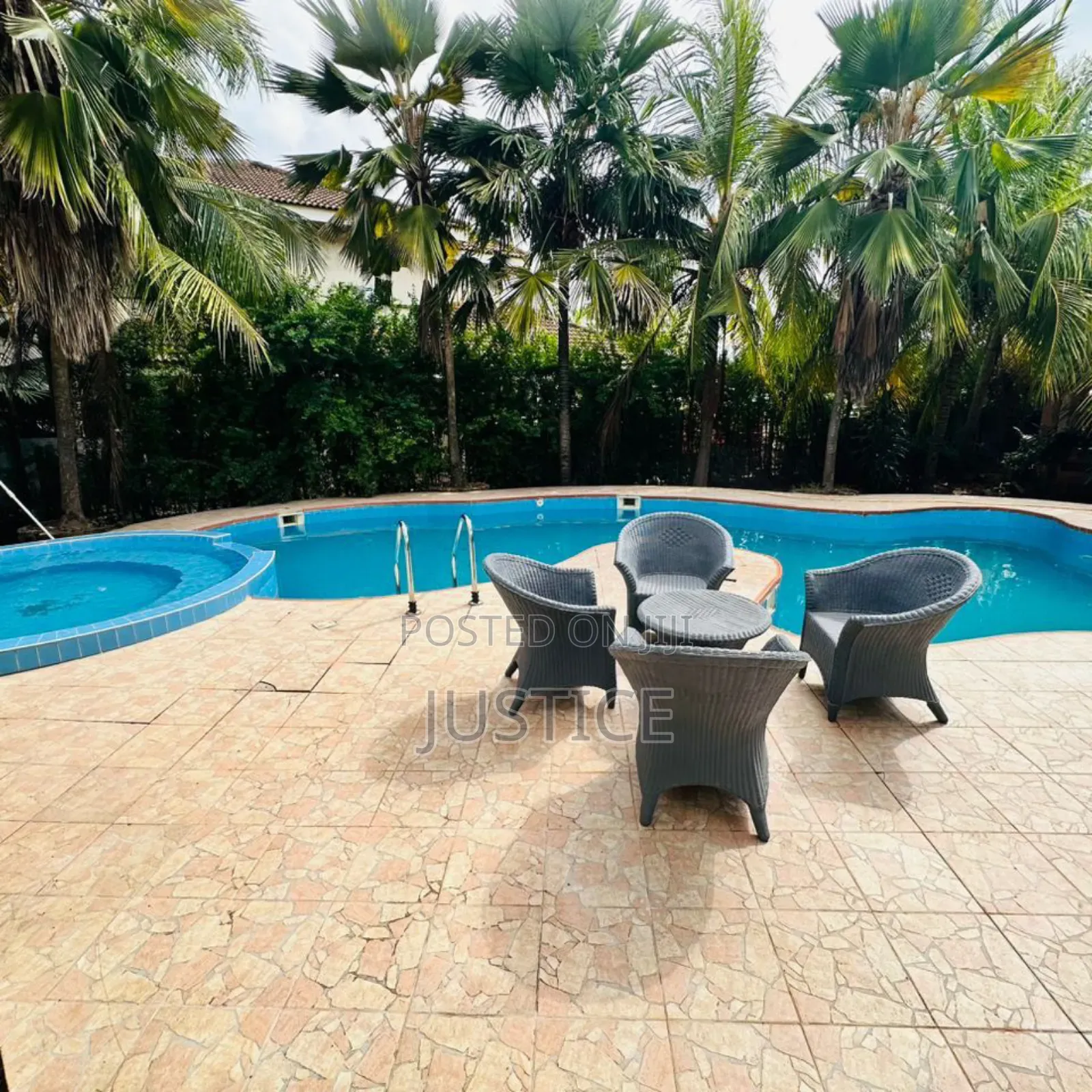 6bdrm Mansion in Trasacco Estate, East Legon for sale