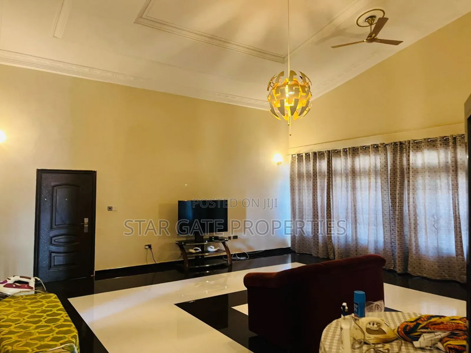 8bdrm House in Esereso, Near, Kumasi Metropolitan for sale