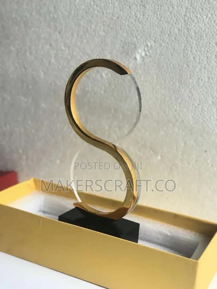 Crystal Award Plaques, Wooden Base Plaques