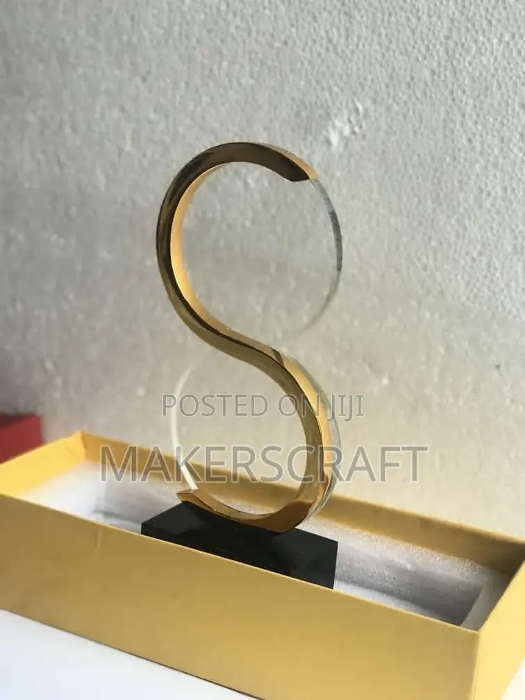 Crystal Award Plaques, Wooden Base Plaques