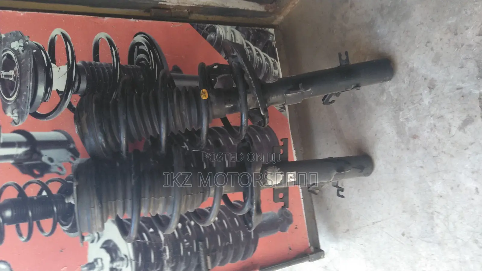 Nissan Rogue 15-20 Front Shocks