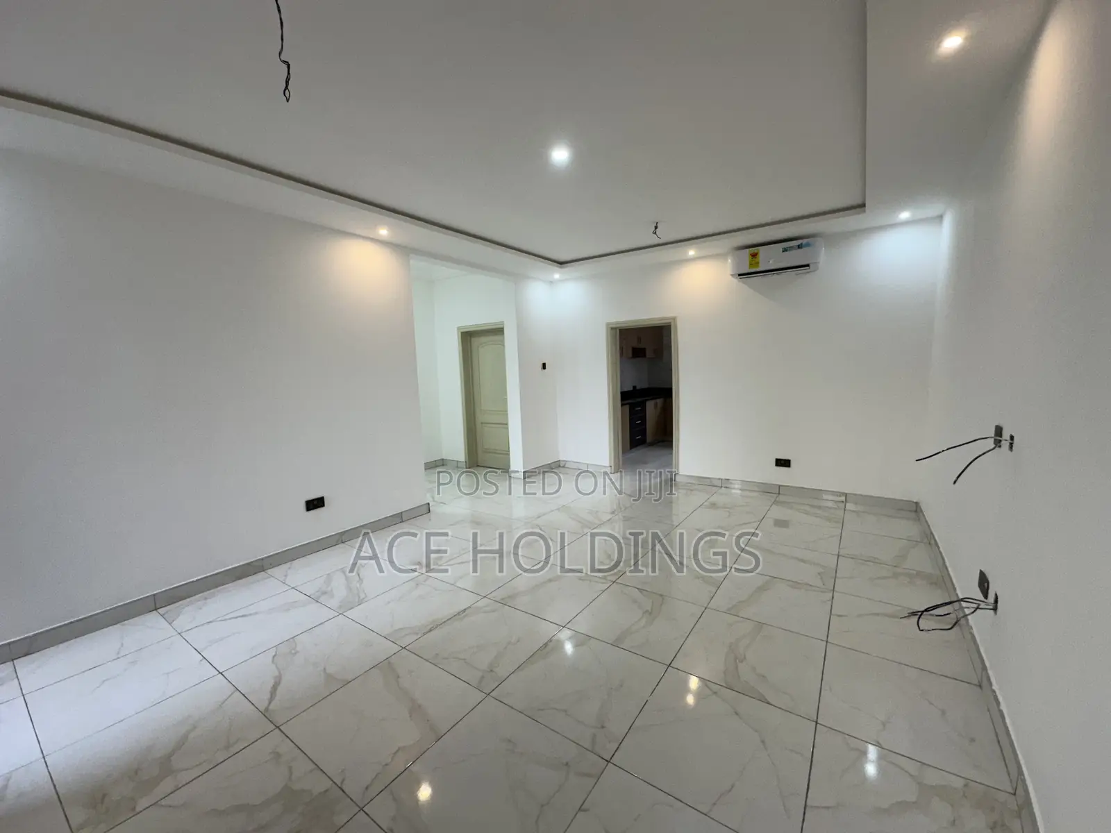 2bdrm Apartment in School Junction, Nmai-Dzorn for rent