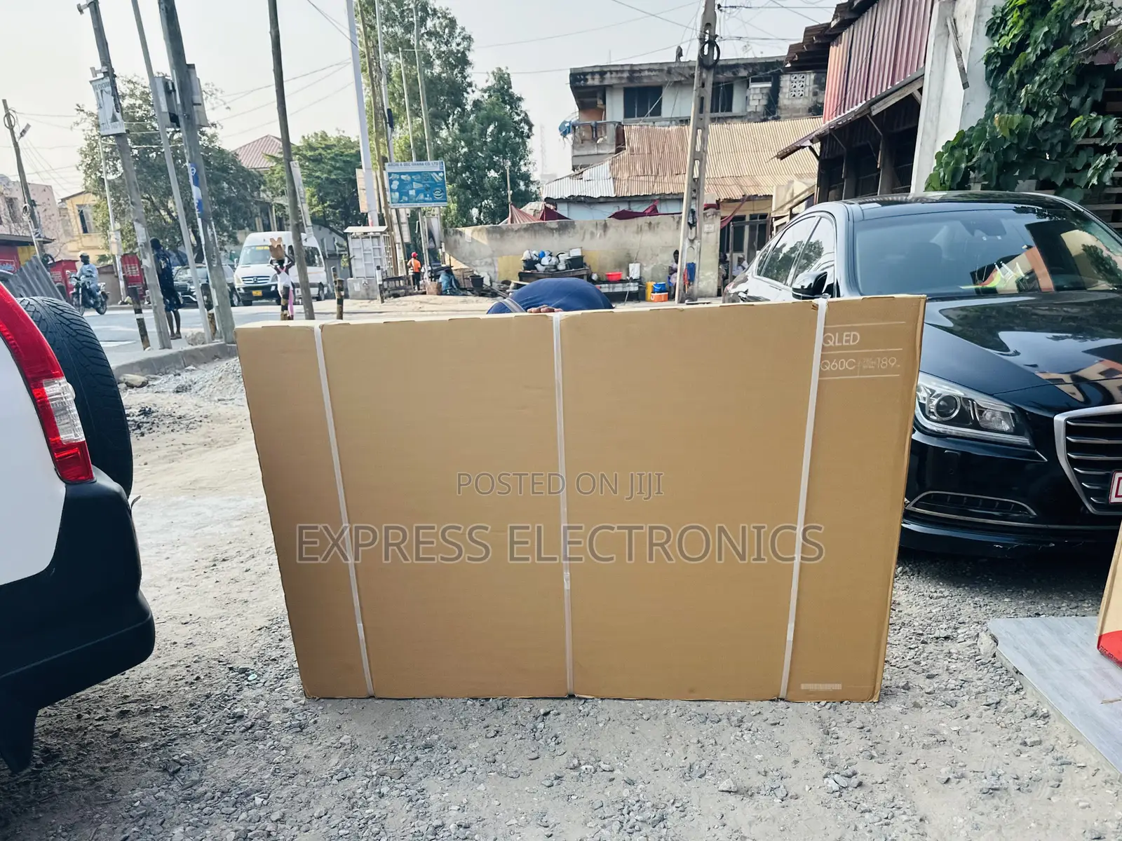Ultra Thin Qled Television Uhd Samsung 75”Q70