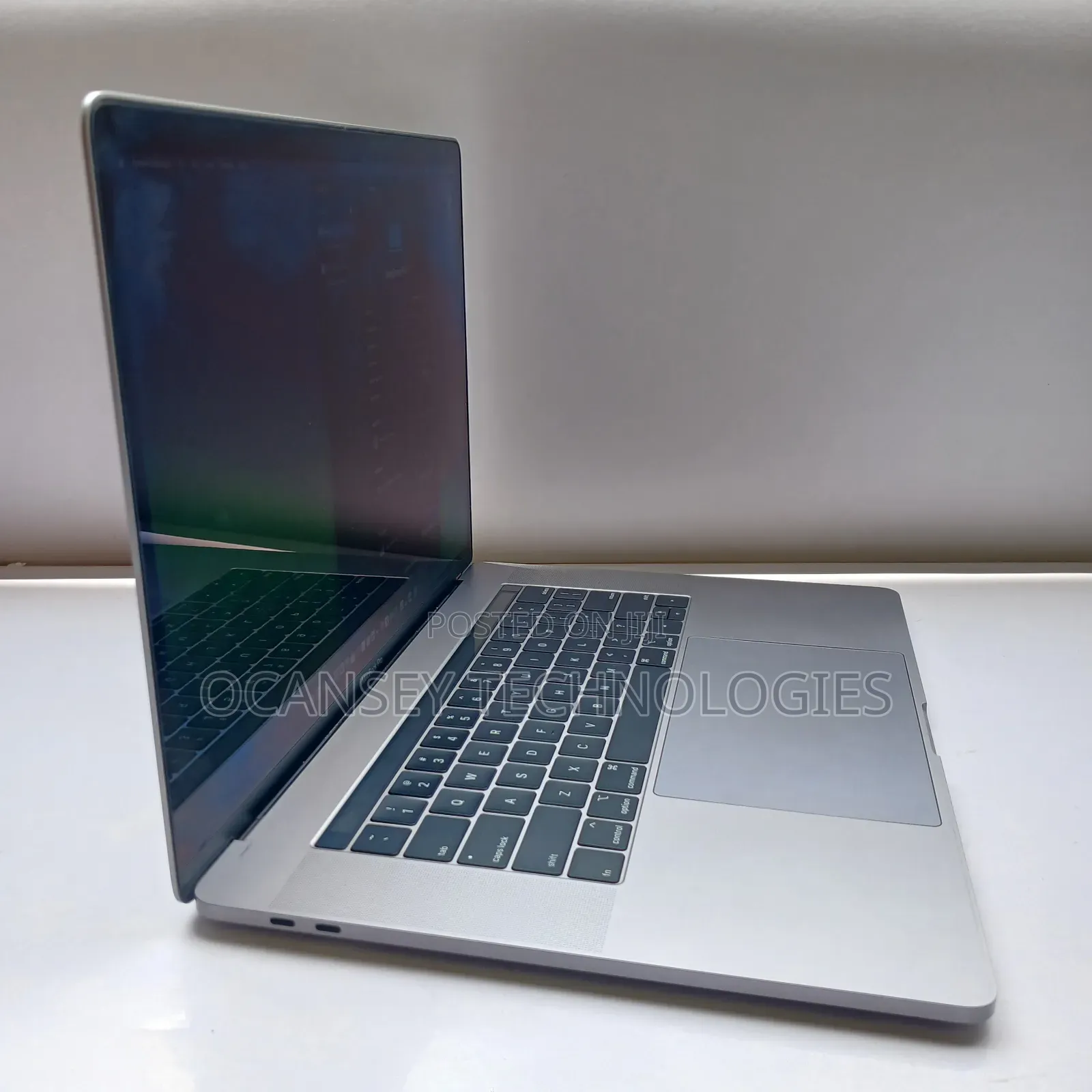 Laptop Apple MacBook Pro 2019 16GB Intel Core I7 SSD 512GB