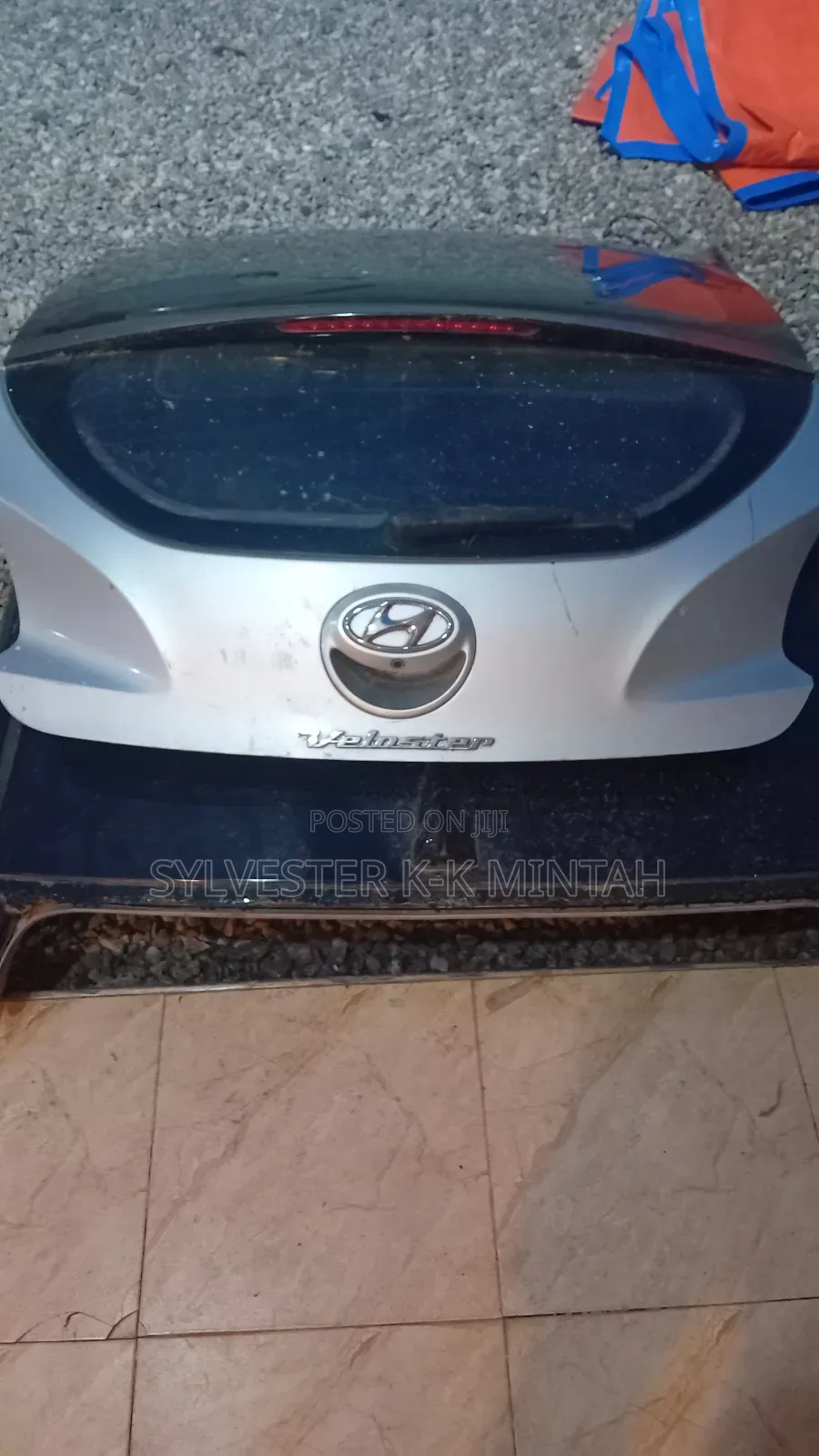 Veloster Tail Gate With Camera (2012-2016)