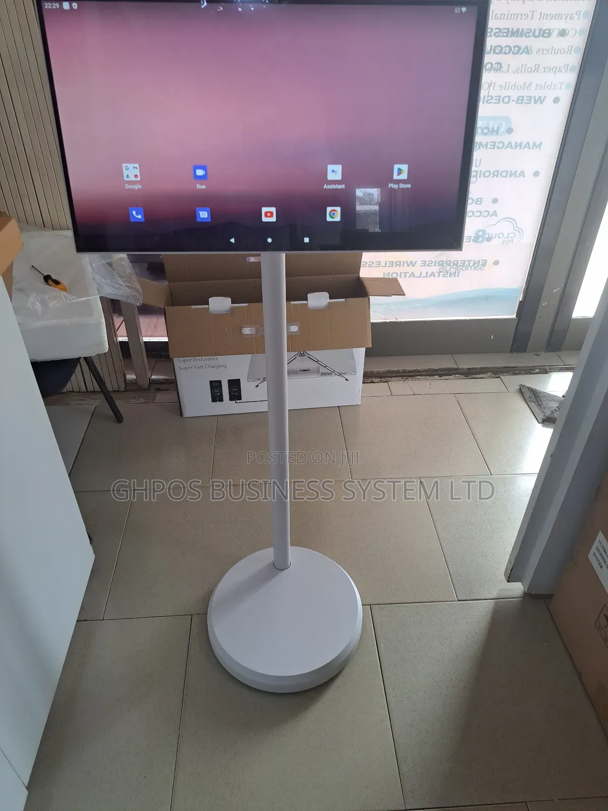 Ubero Movable Android Touchscreen Smart Display