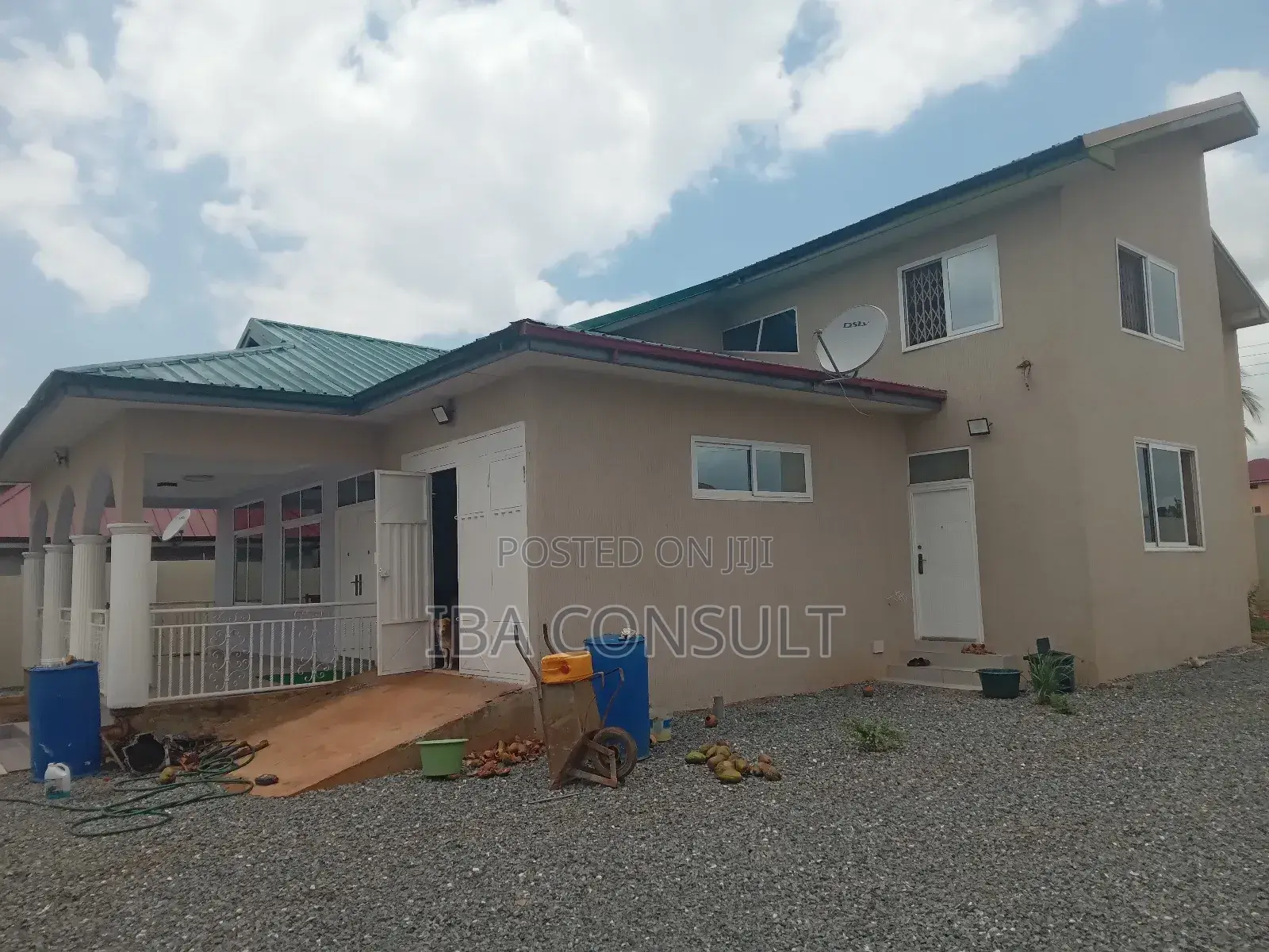 5bdrm House in Amrahia, Adenta for sale
