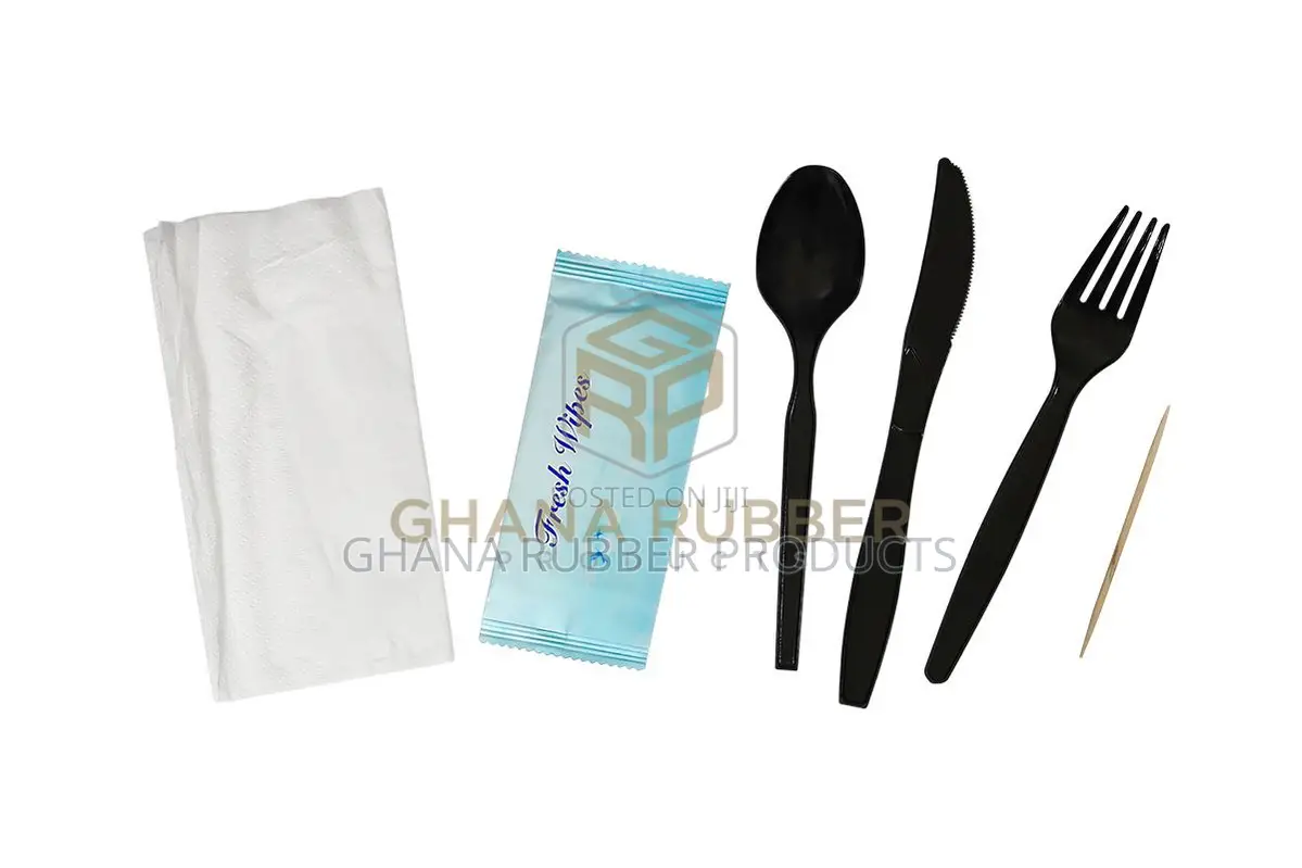 Cutlery Set Deluxe Black With Wet Wipes (800 Packets)