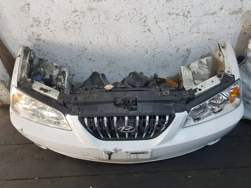 Hyundai Elantra 2002/2005 Front Cut