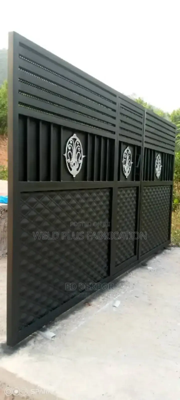 Fence Gate With Tough Galvanized Materials