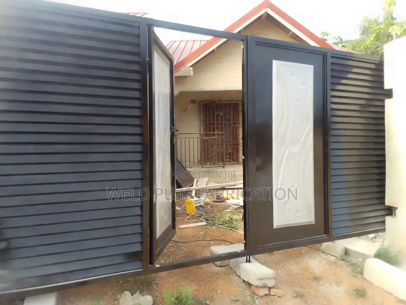 Fence Gate With Tough Galvanized Material
