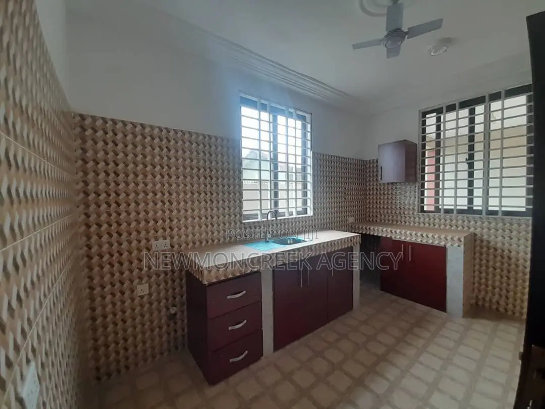 2bdrm Apartment in Oyibi Police Stat, Accra Metropolitan for rent