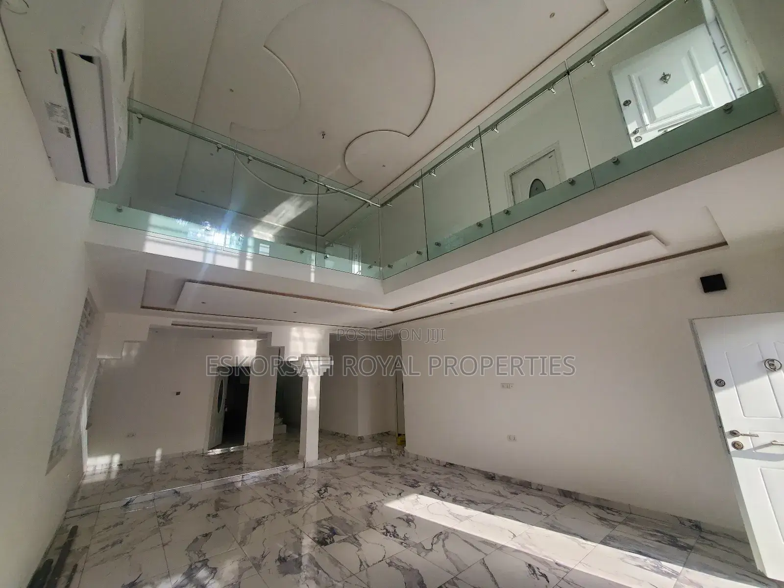 4bdrm House in Lakeside for sale