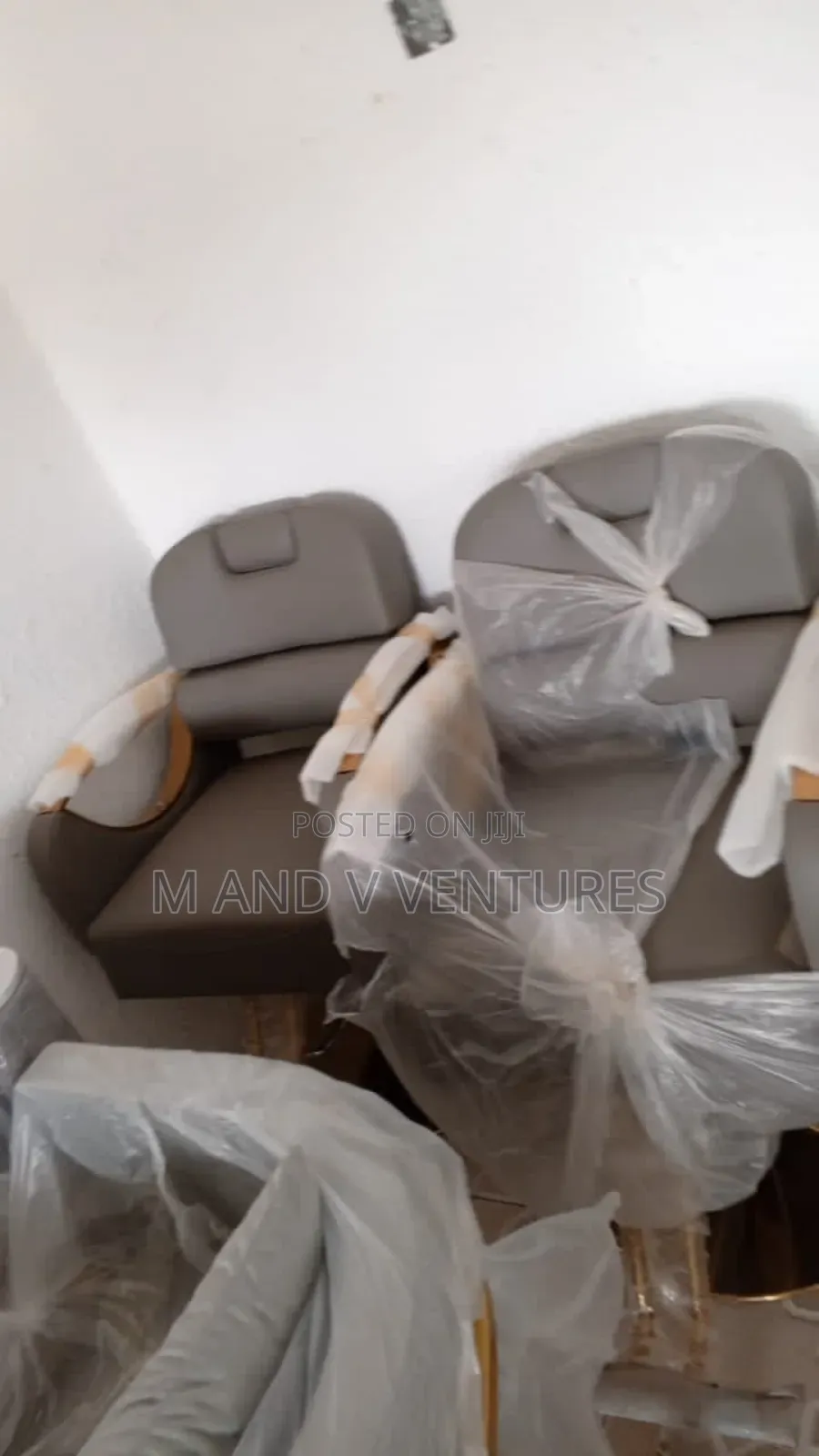 Salon Chair