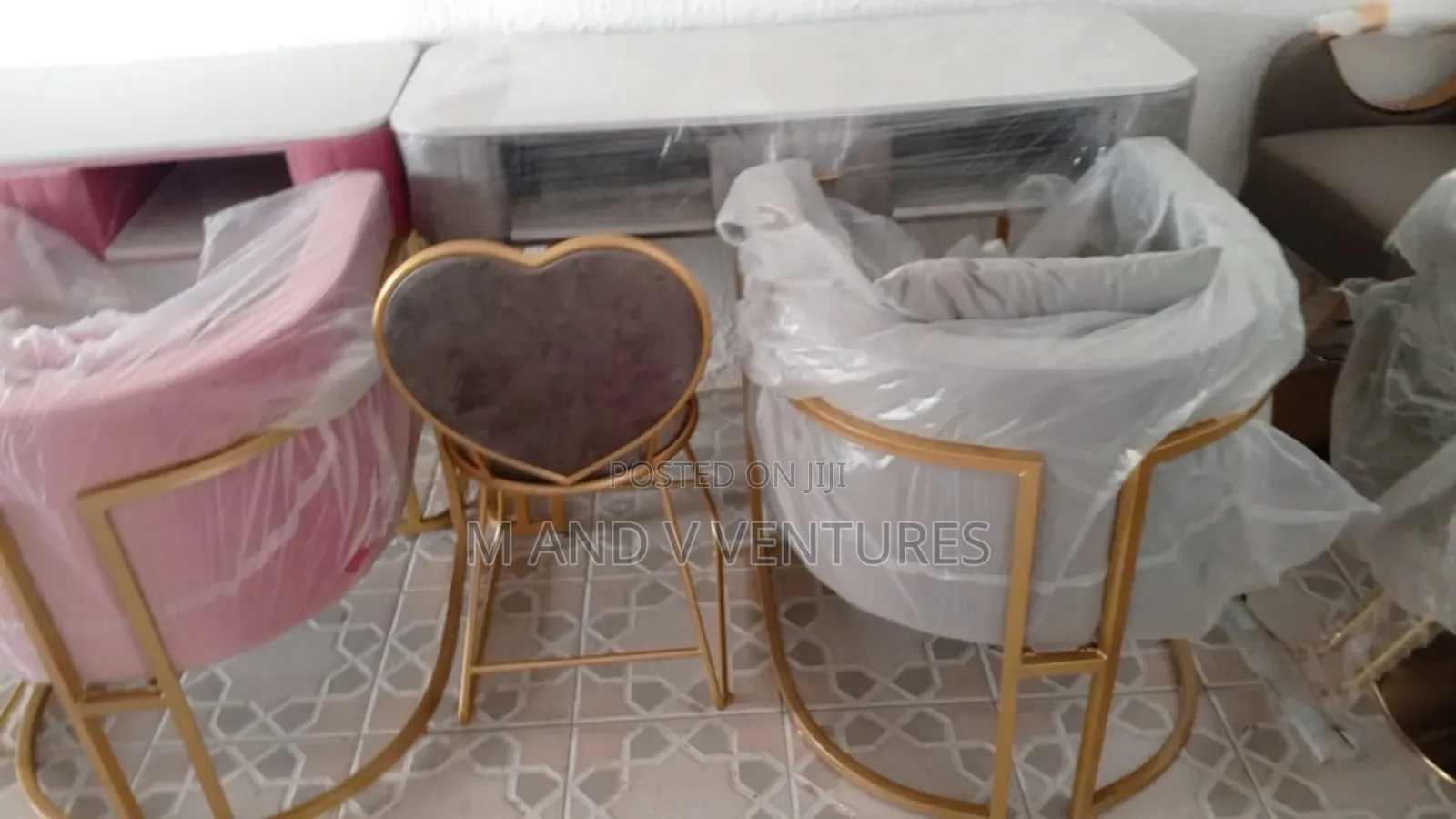Salon Table and 2 Chairs Set