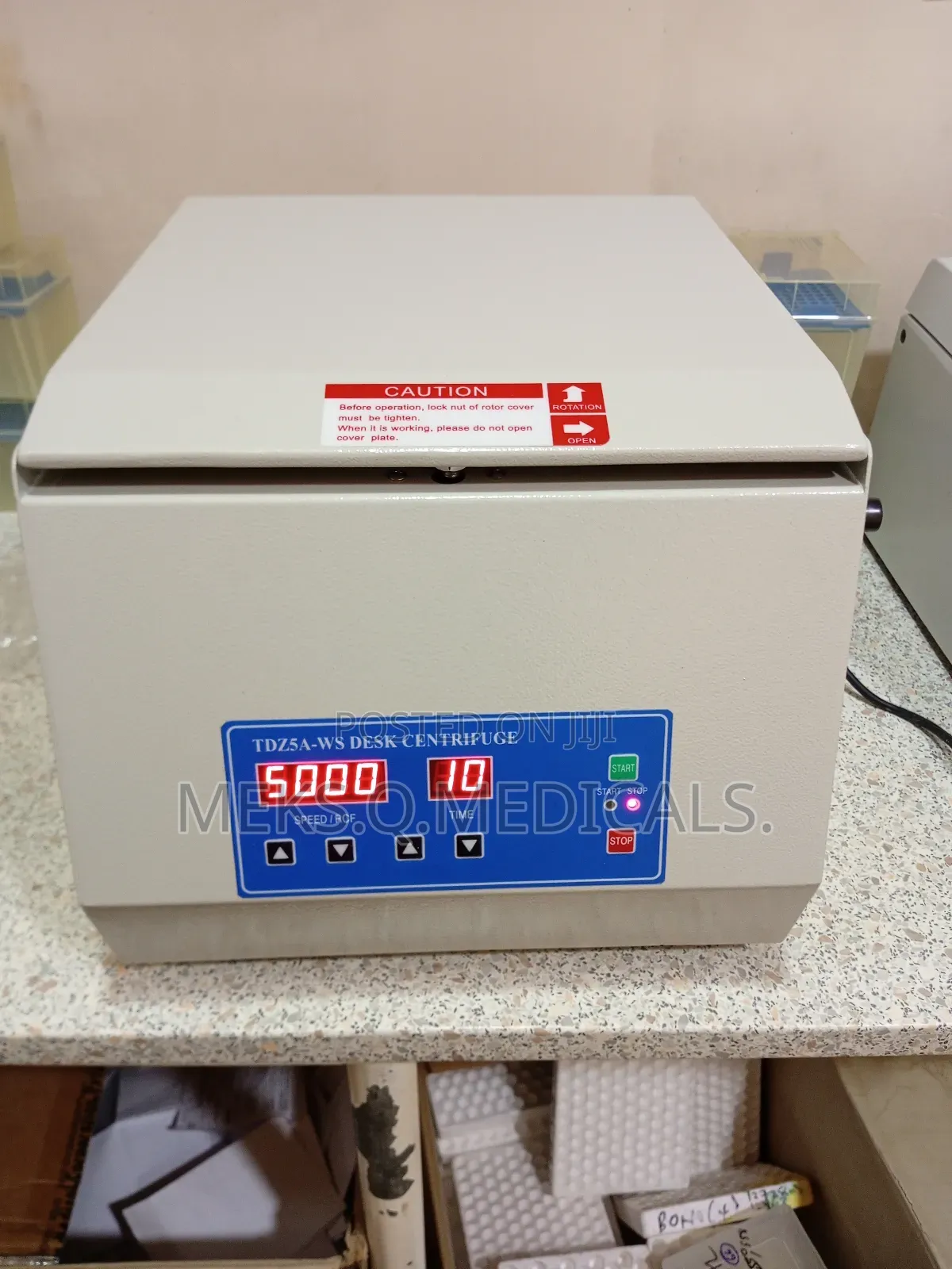 Centrifuge 24 Bucket Digital