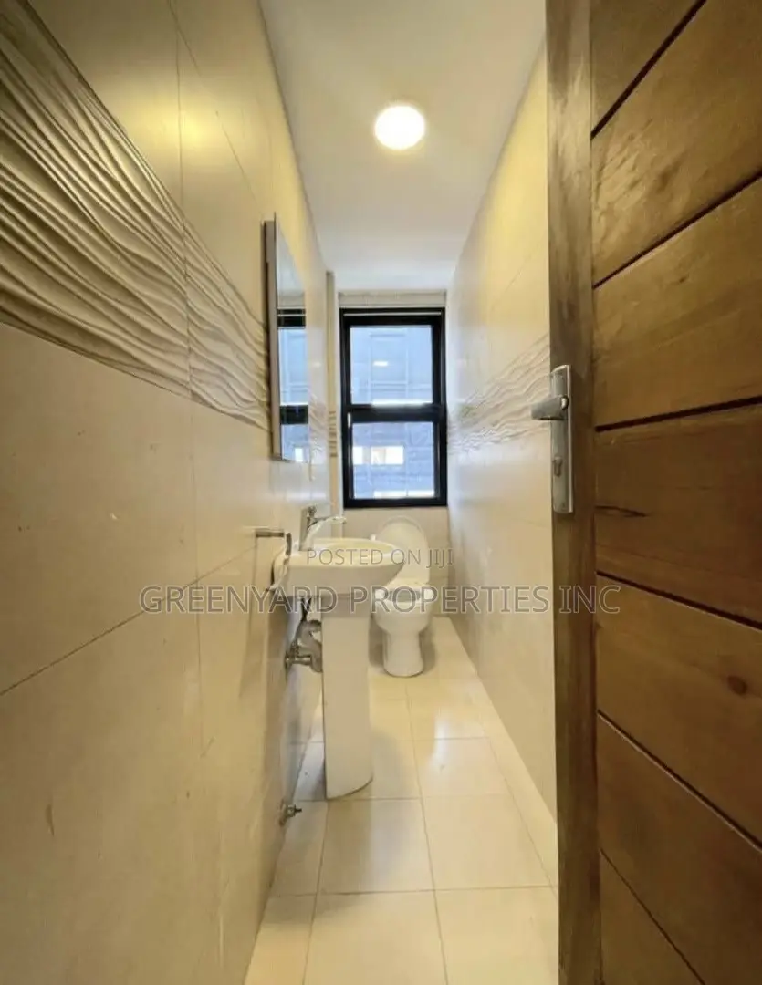 2bdrm Apartment in American House, East Legon for rent