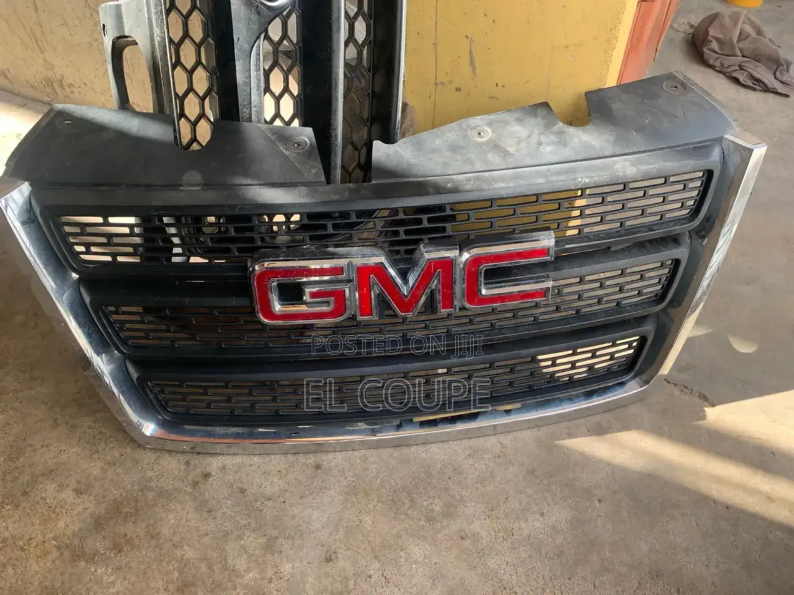 GMC Terrain 2014-15 Grille