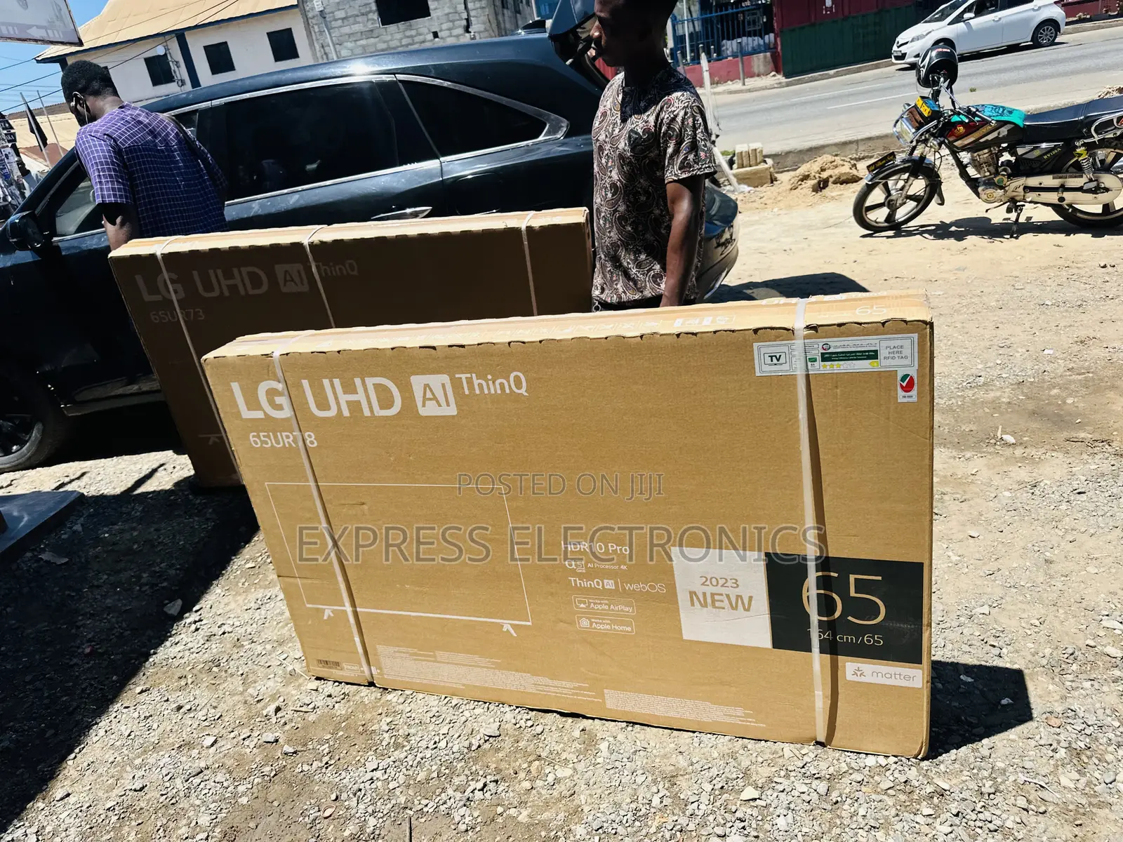 Built in Streaming UHD Smart Lg 65”UR73