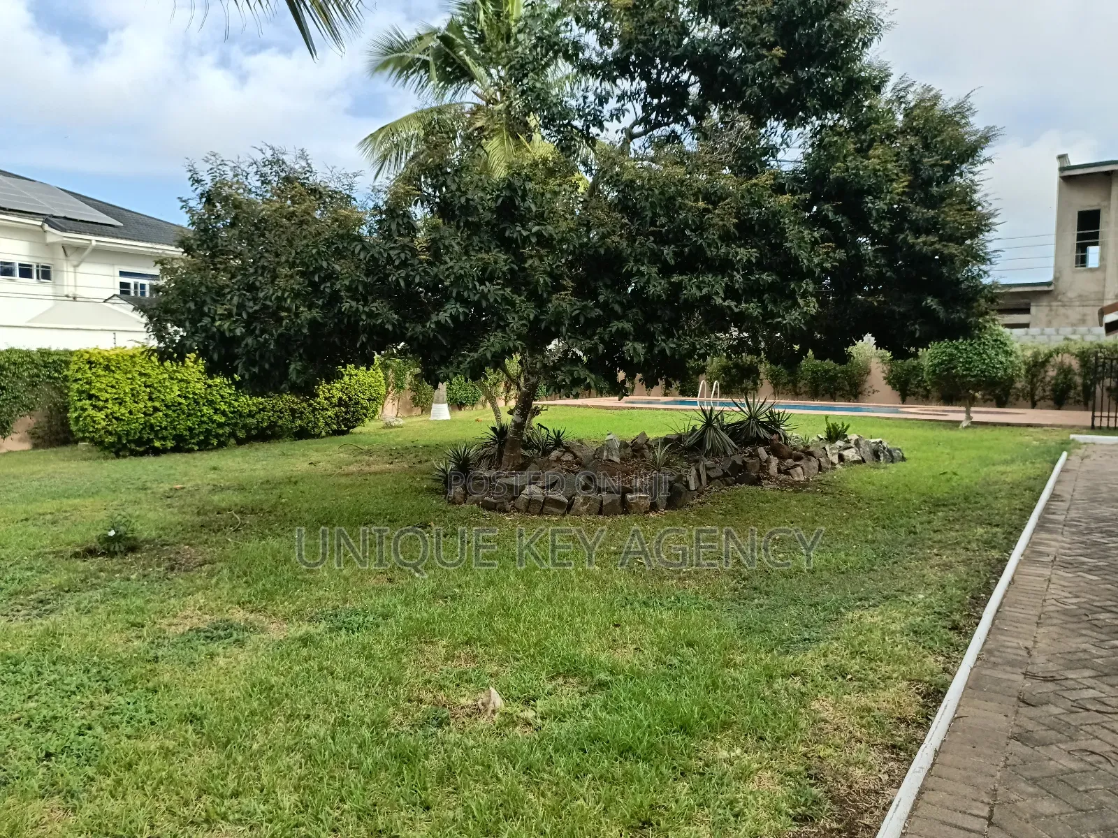 7bdrm House in Unique Key Agency, Airport Residential Area for rent