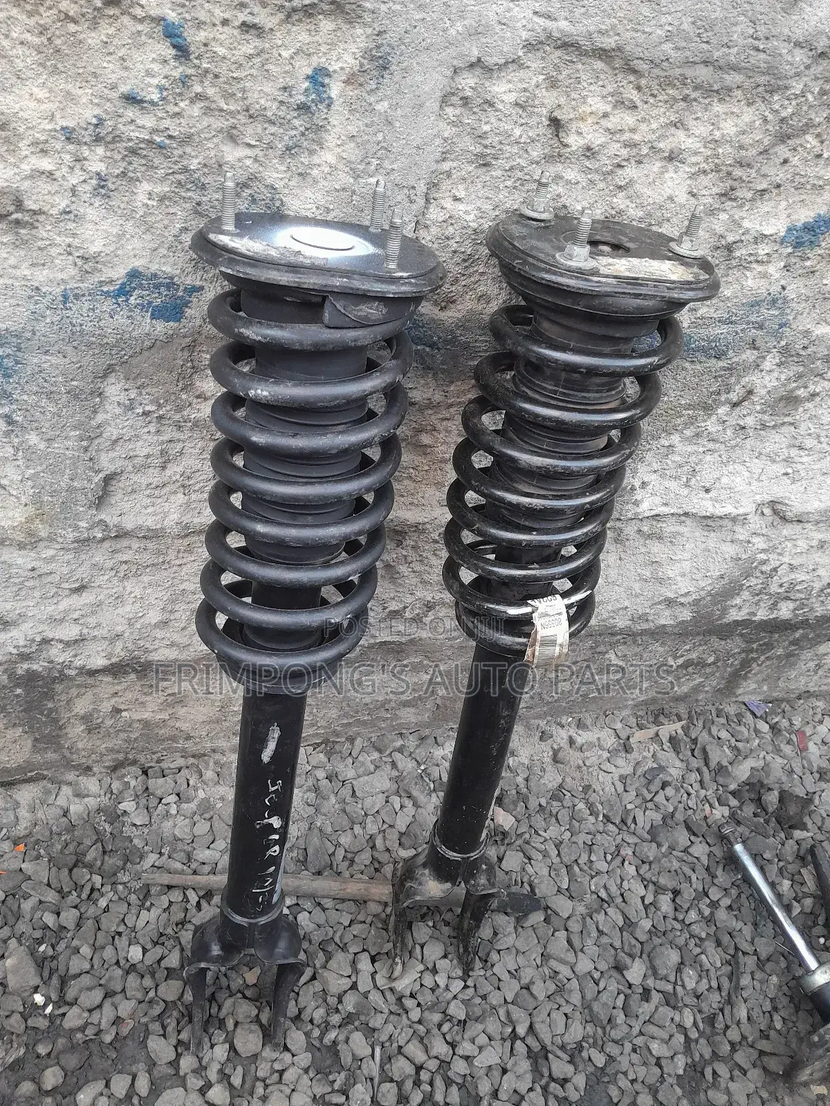 Grand Jeep Cherokee 2010 To 2012 Front Shocks Absorbers