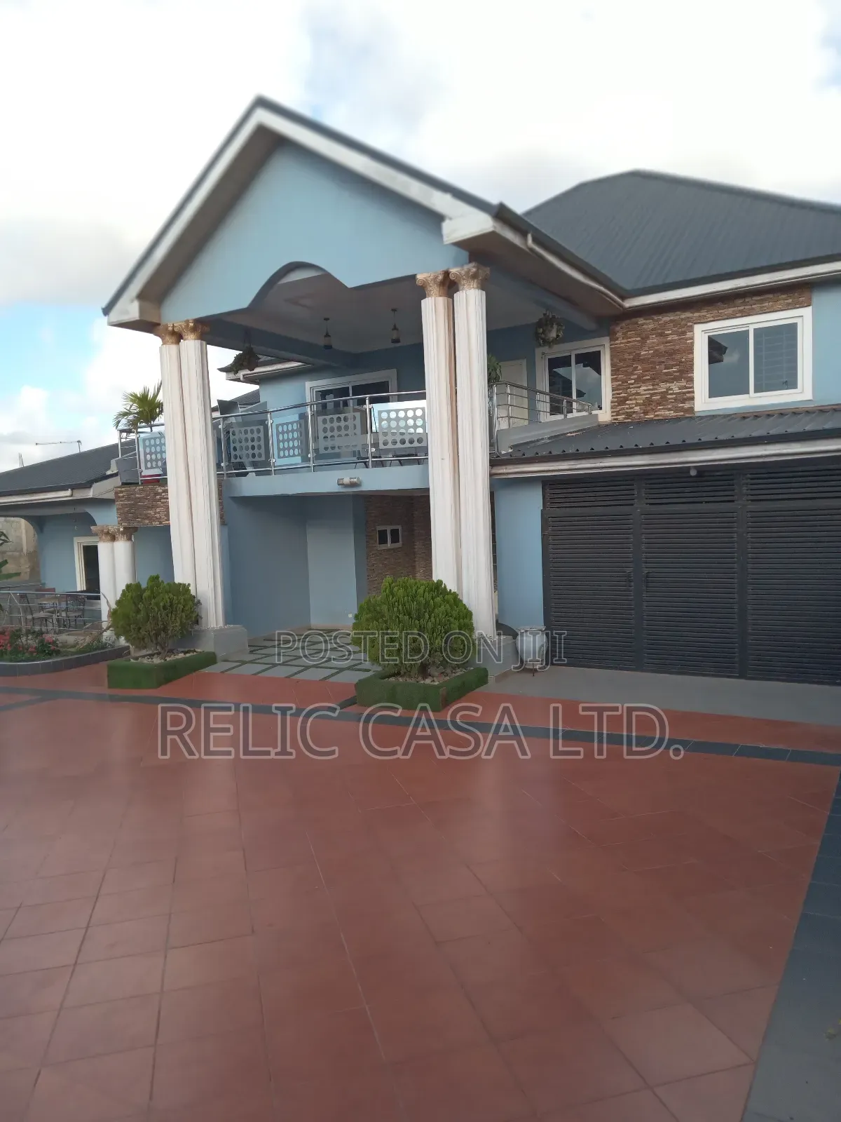6bdrm House in 6 Beed Rooms for sale