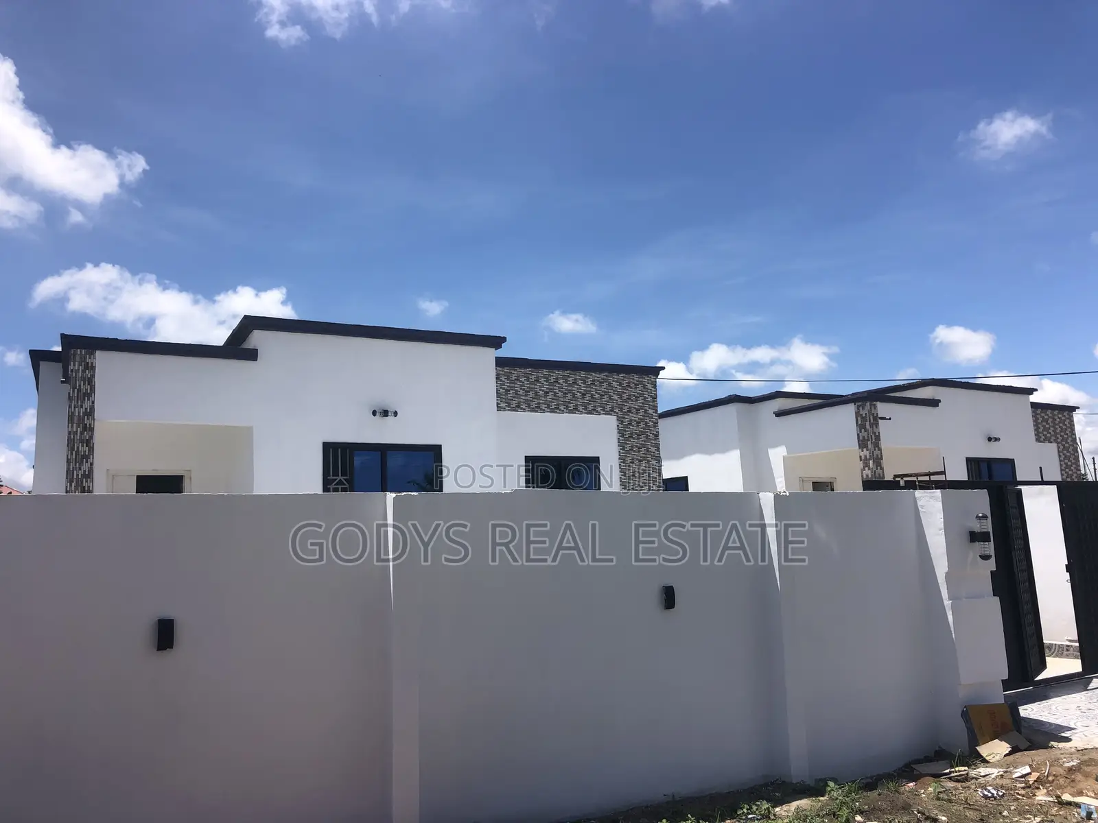 3bdrm Apartment in Kasoa for sale
