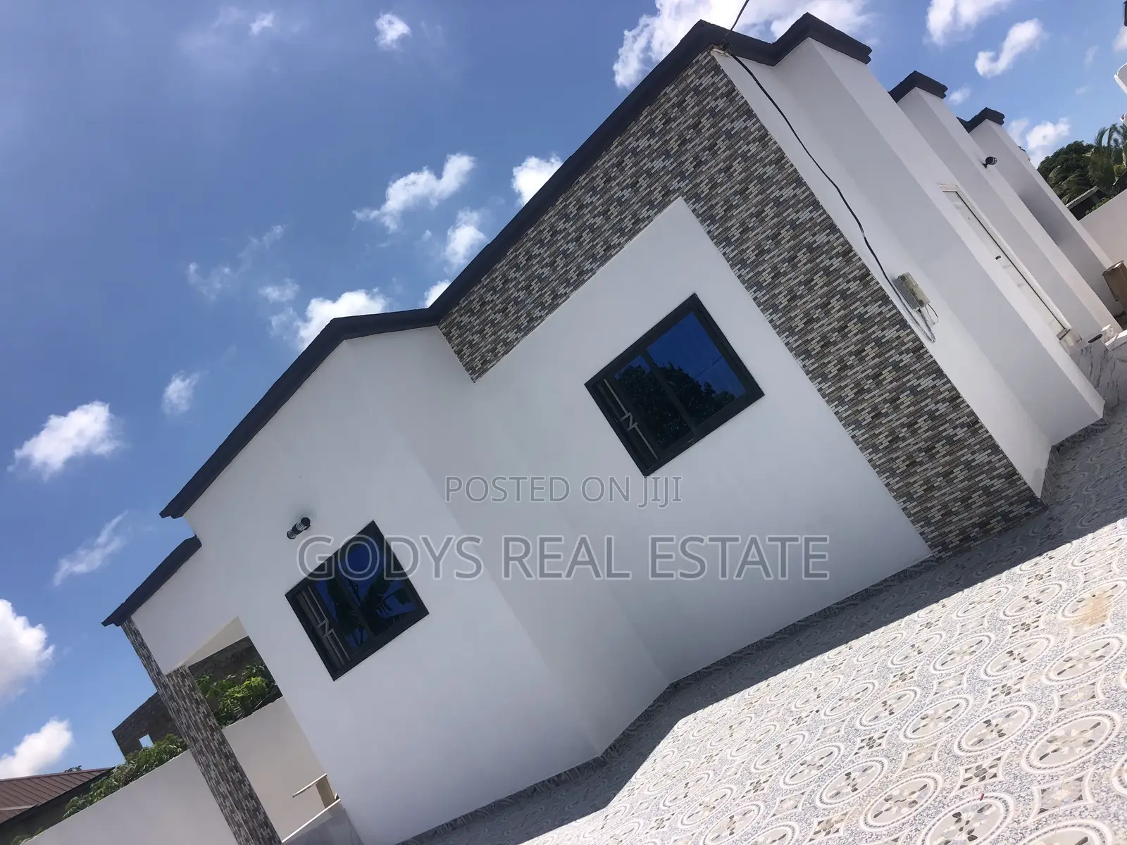 3bdrm Apartment in Kasoa for sale