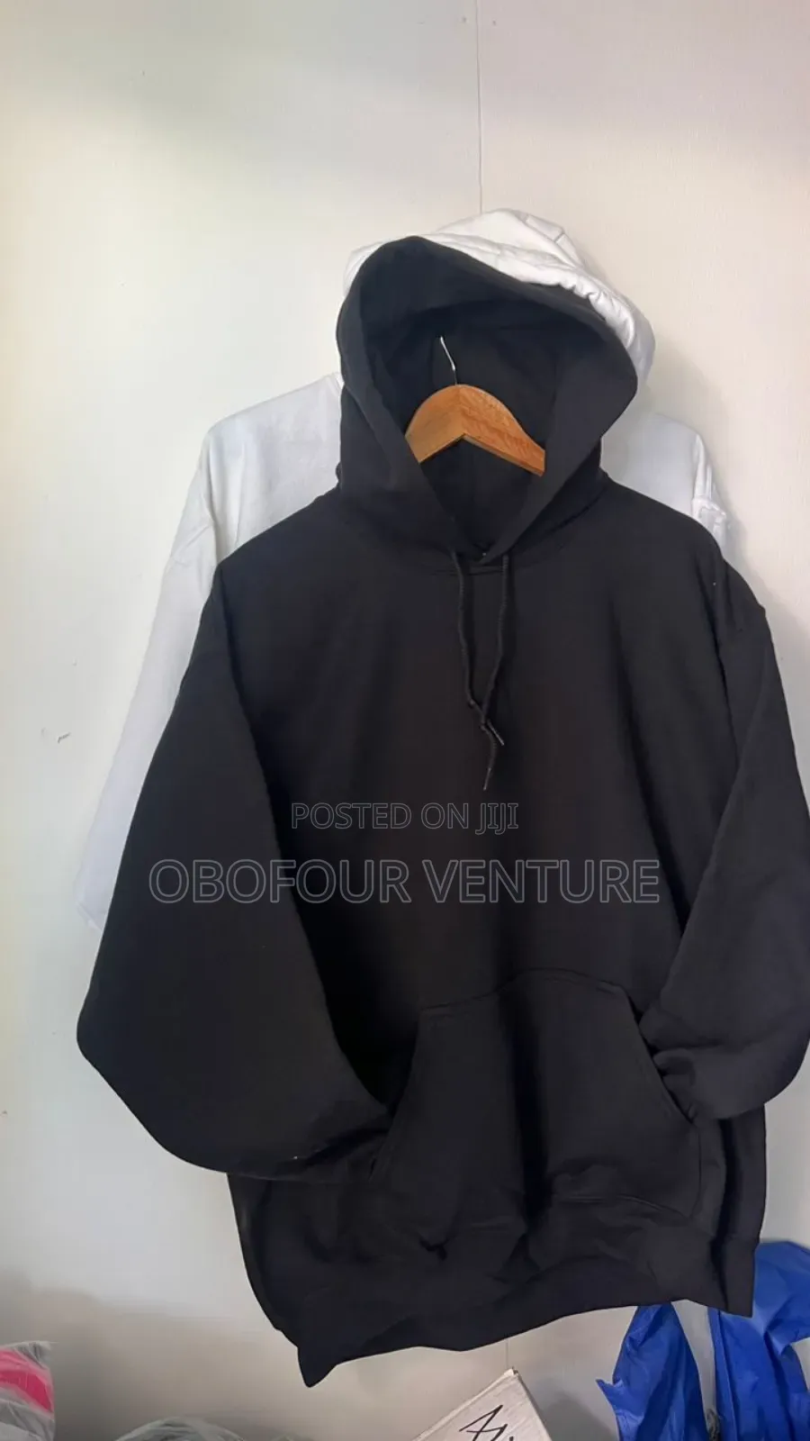 Gildan BLACK Adult Hooded Sweatshirts