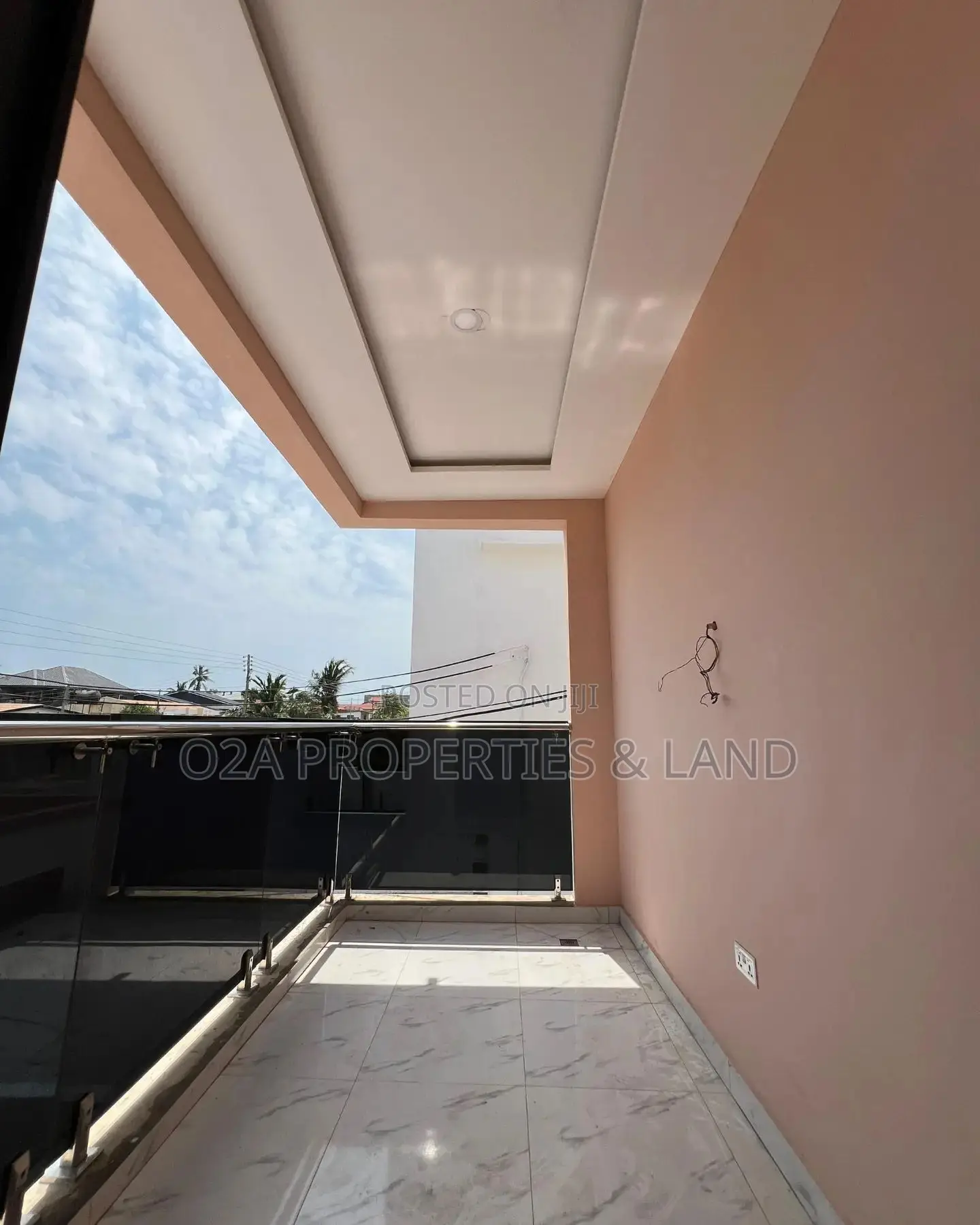 4bdrm House in Sakumono for sale