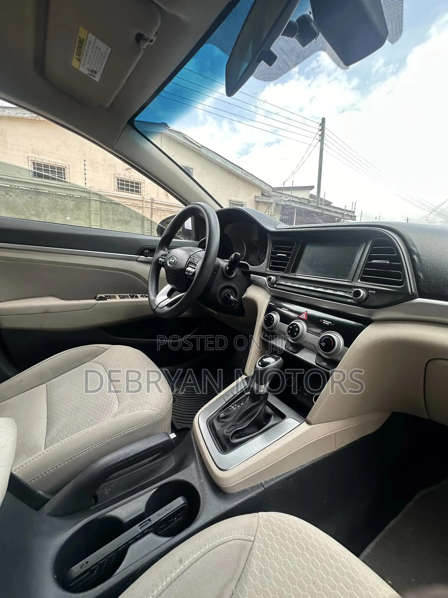 Hyundai Elantra SEL 2019 White