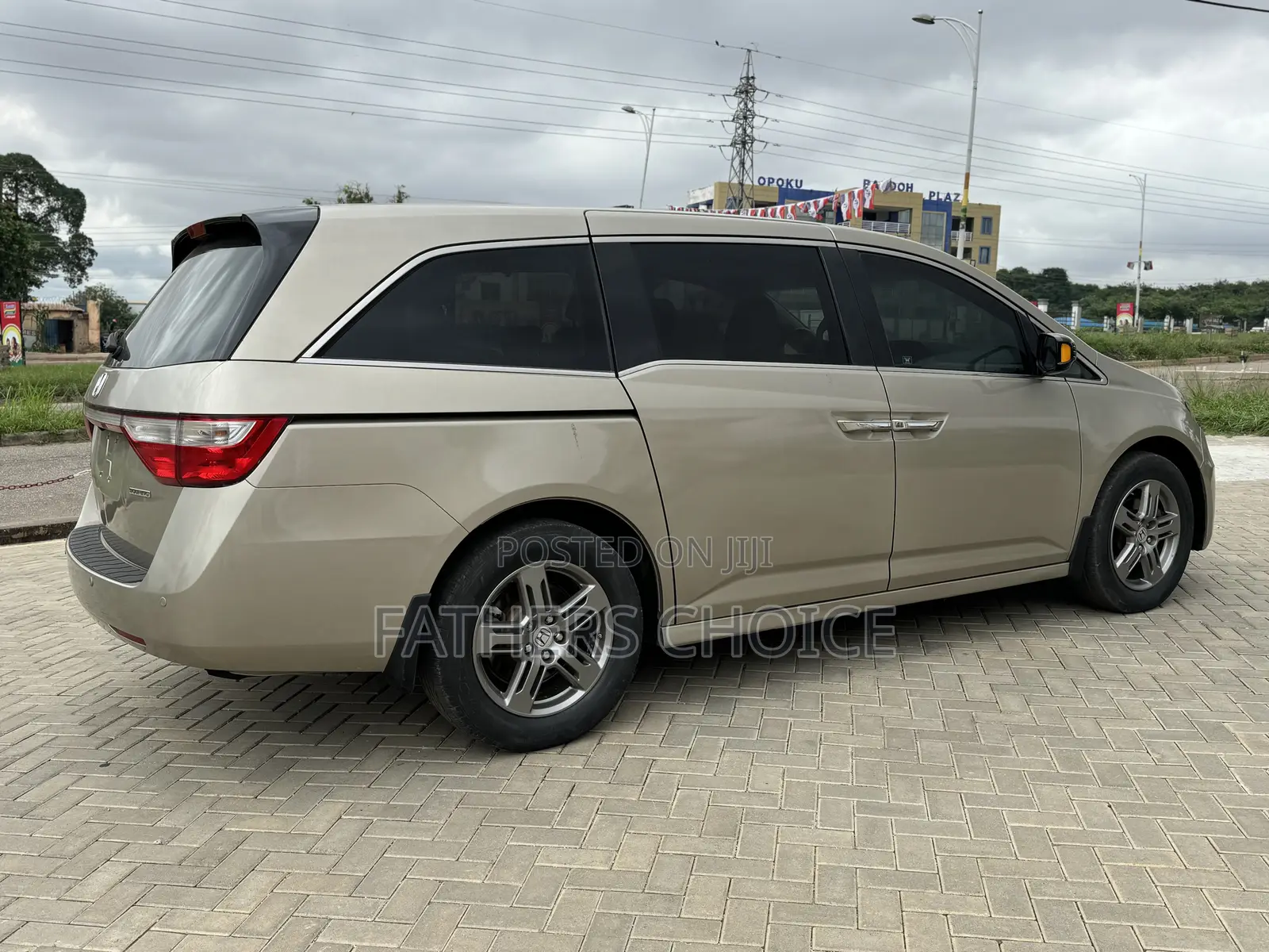 Honda Odyssey Touring 2012 Brown