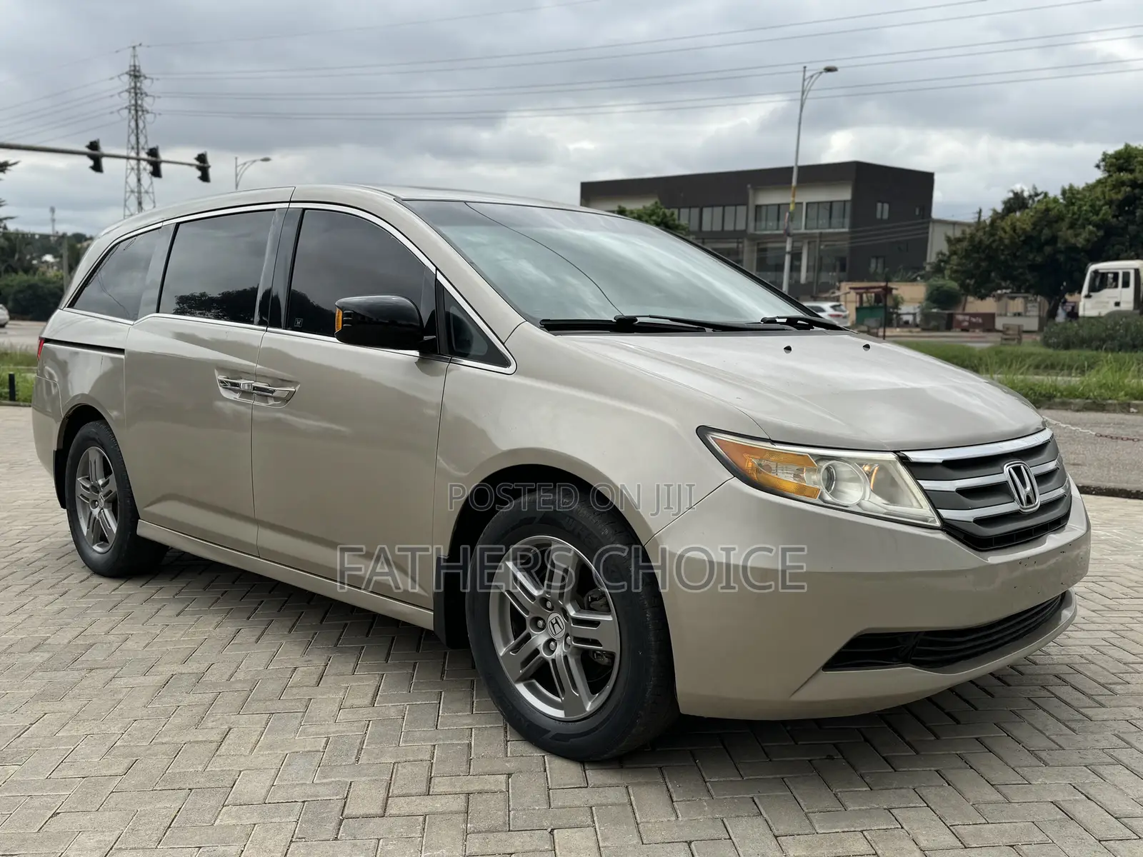 Honda Odyssey Touring 2012 Brown