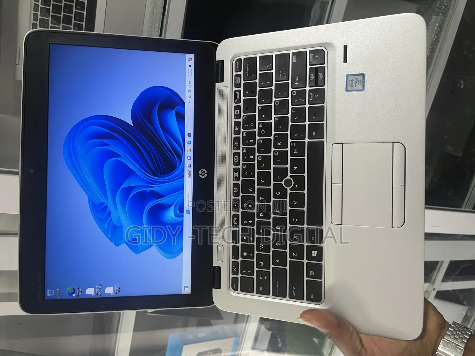 Laptop HP EliteBook 820 G3 8GB Intel Core I7 SSD 256GB