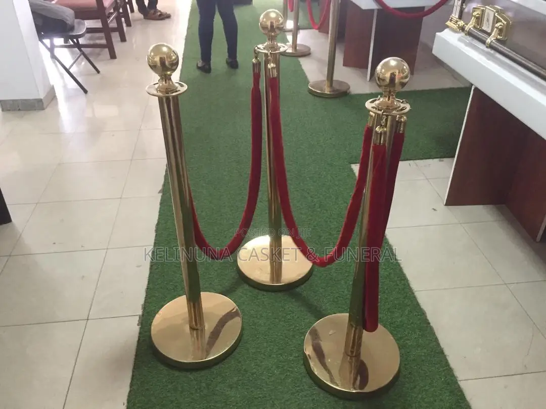 Stanchions/Barricades