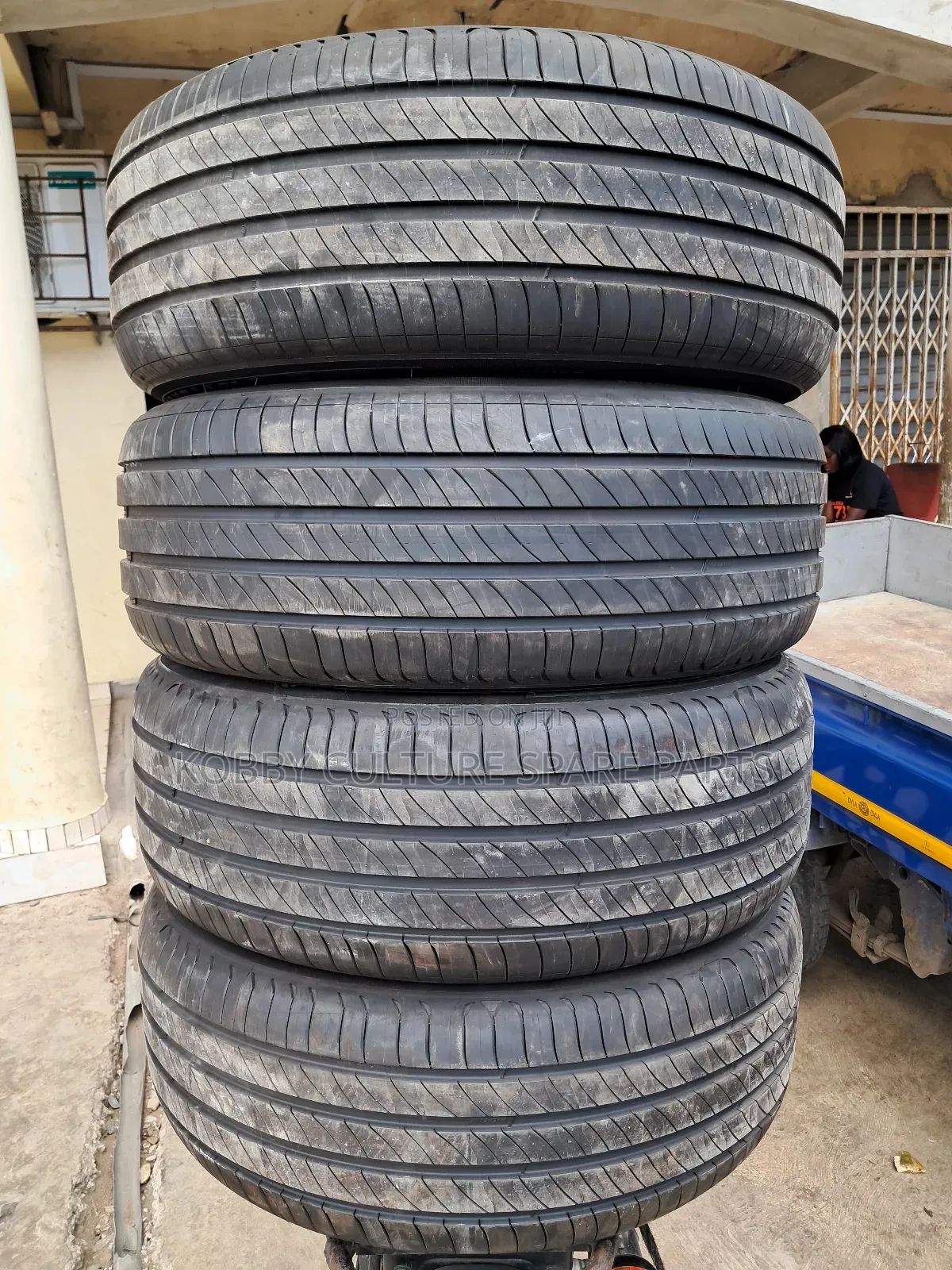 Original Michelin 225/55r18 Tyres Available for All Cars.