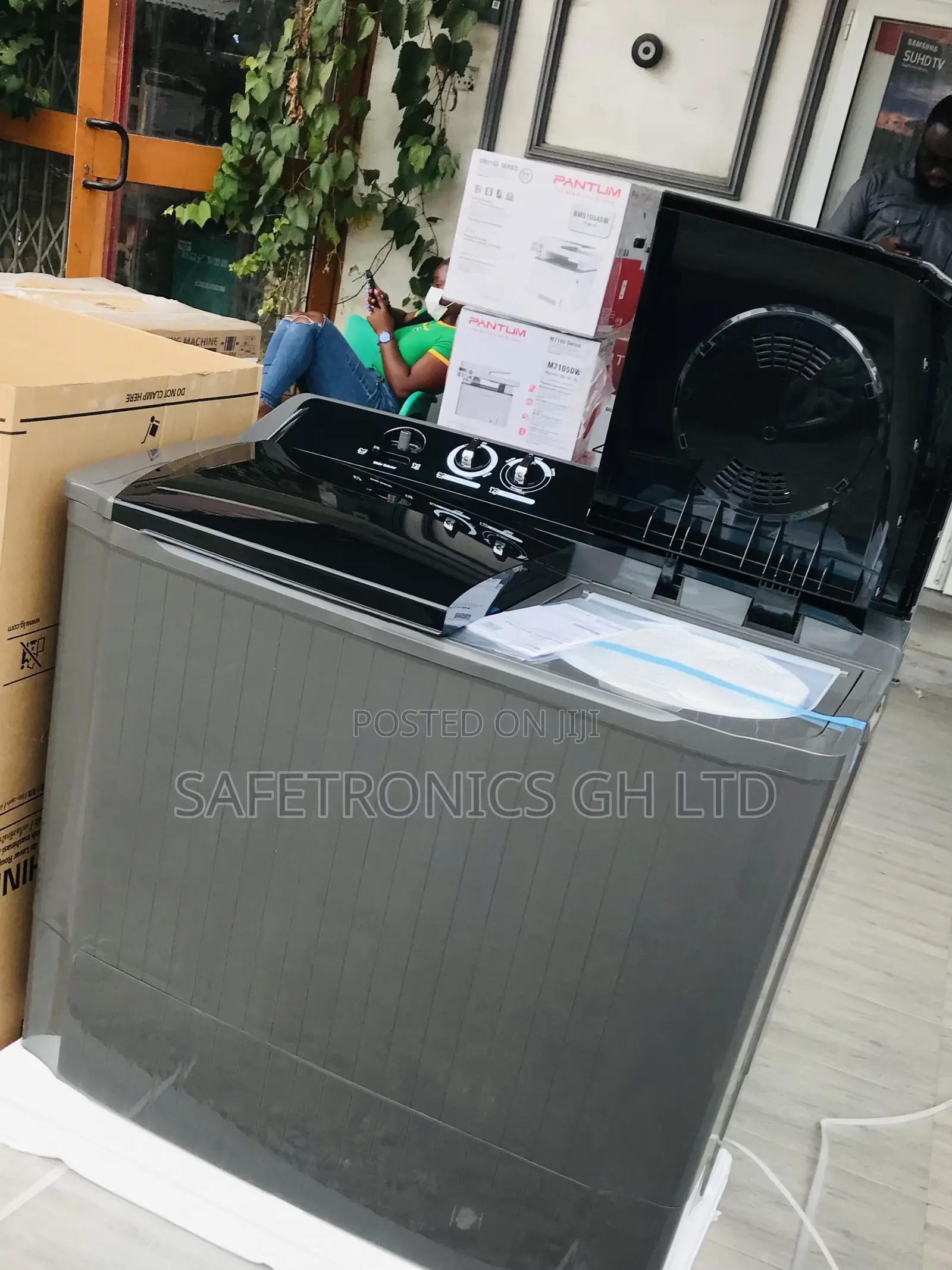 High Efficient LG 18kg Topload P1861RWNT Black Washer