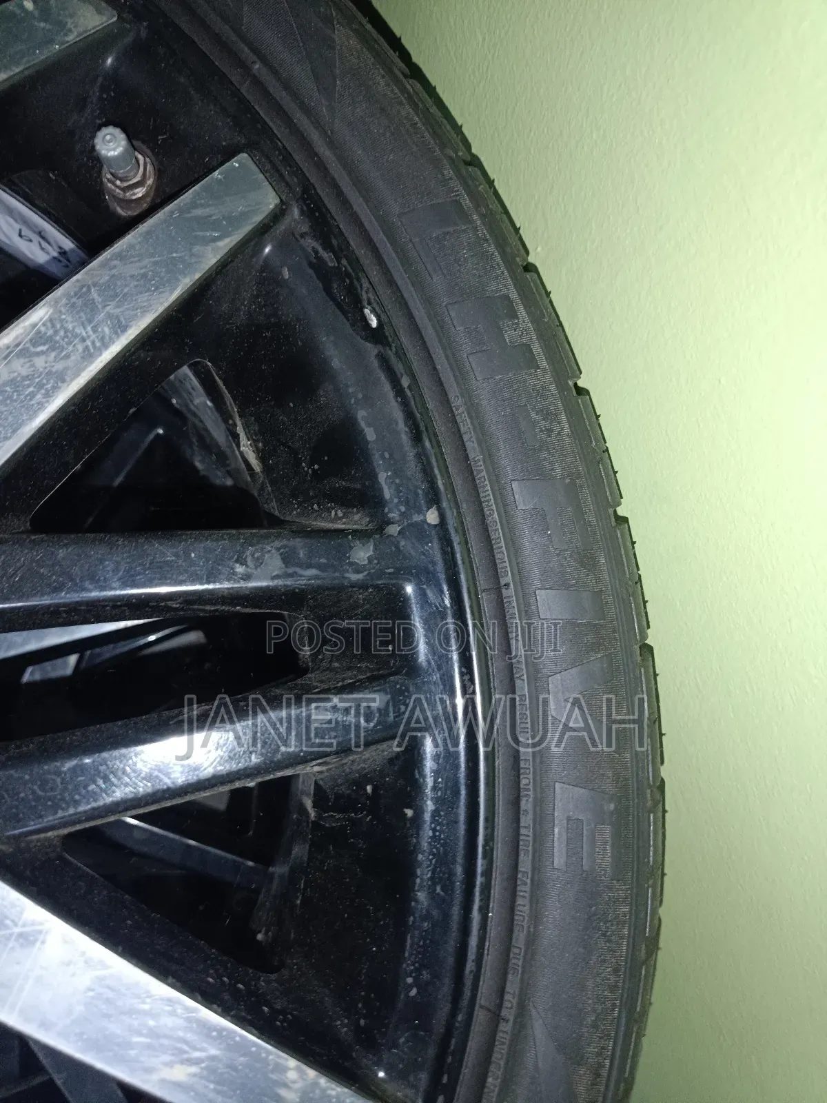 Set of BMW/Mercedes Rims With Brand New Lionhart Tyres 255\35z R20