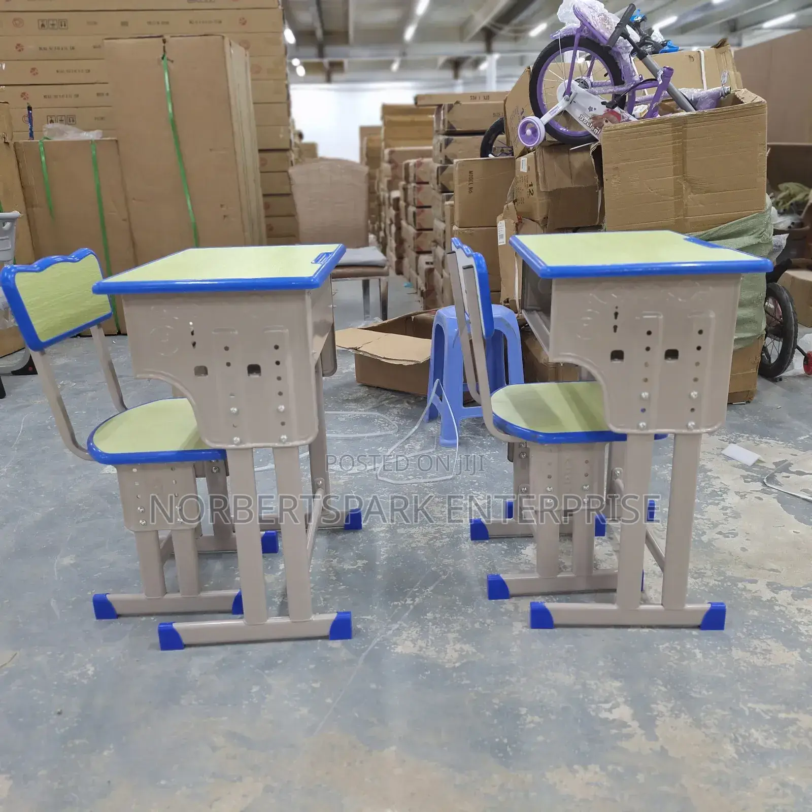 Student Table and Chair(100)