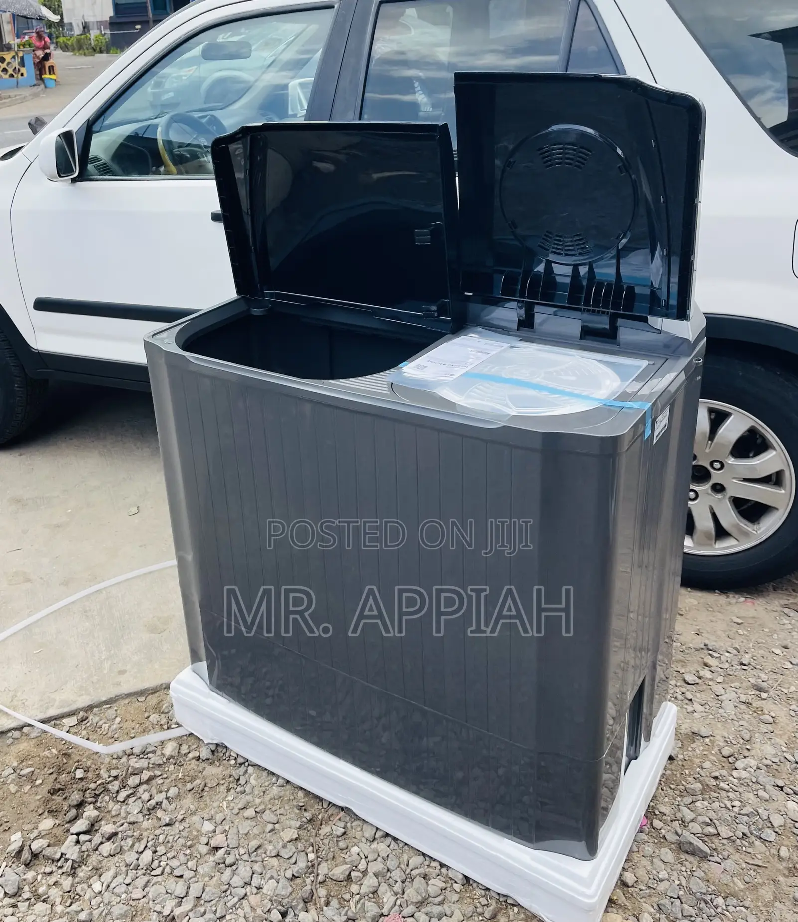 Latest LG P1861RWNT 18kg Semi-Automatic Washing Machine.