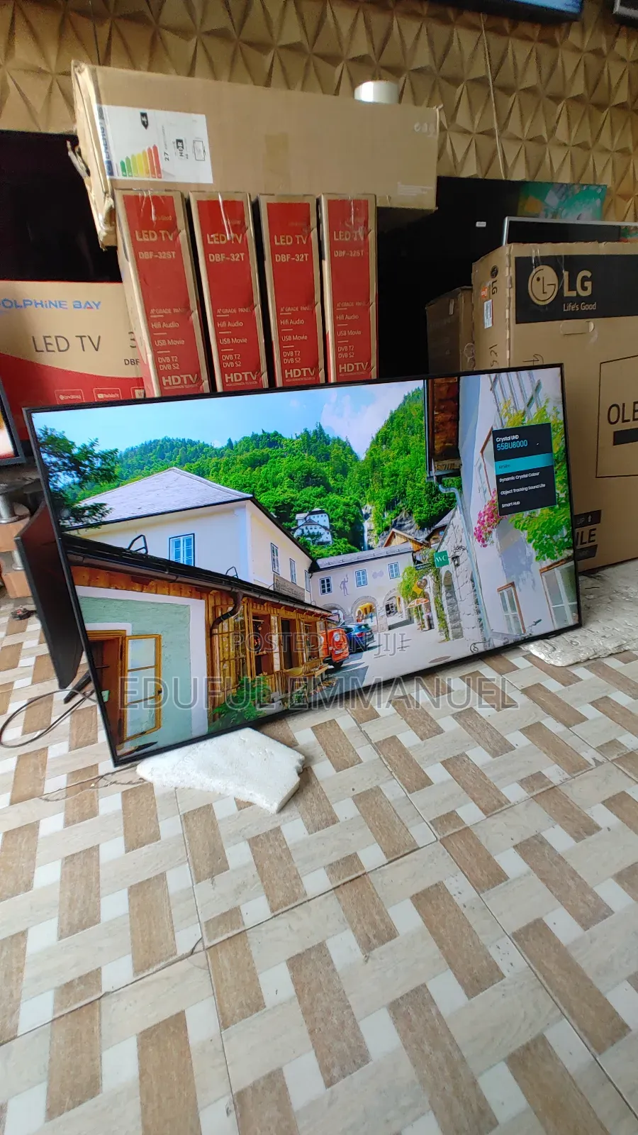 Samsung 55" Crystal UHD SMART BU8000 Stylish and Slim