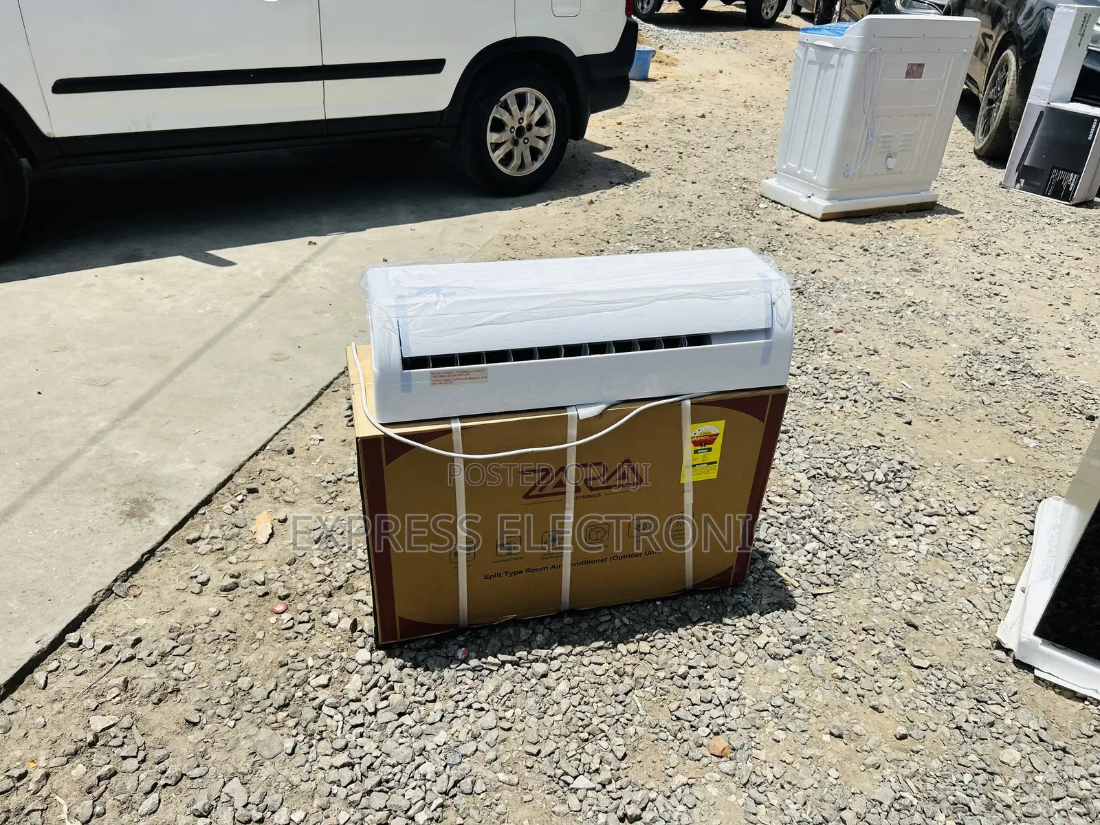 Heating and Cooling Systems Zara Split R410 Gas 1.5hp