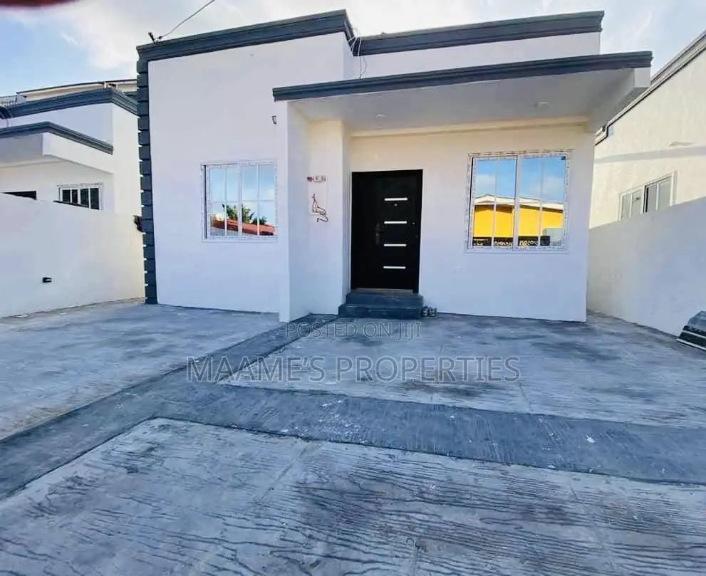 3bdrm House in Spintex for sale