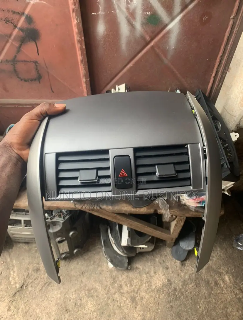 Toyota Corolla 2010 Ac Dashboard Top
