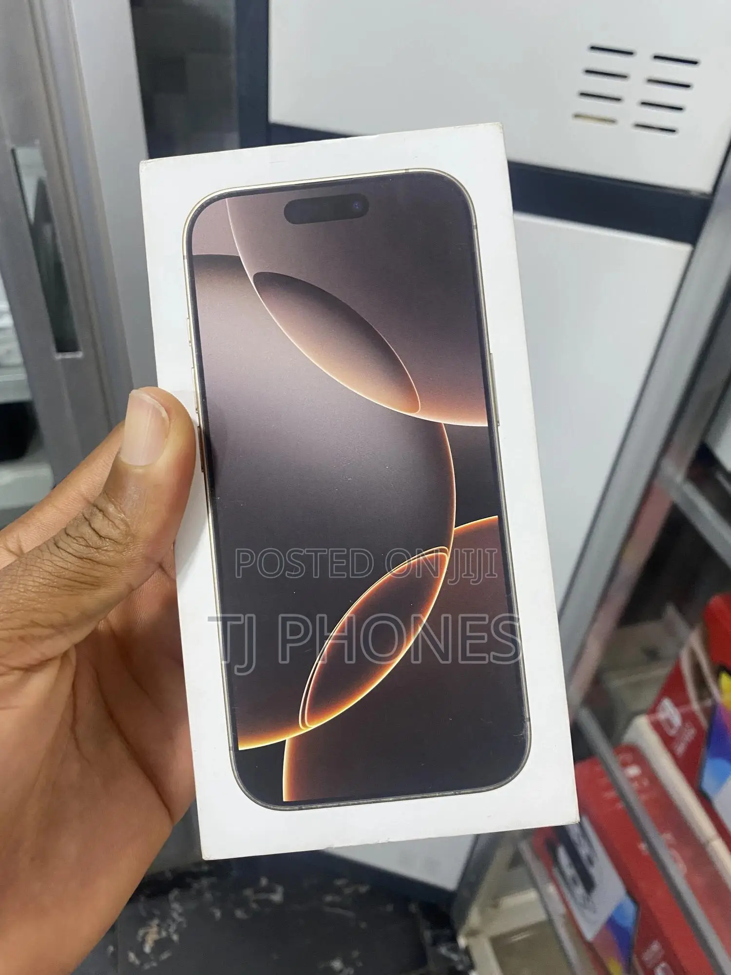 New Apple iPhone 16 Pro 256 GB Gold
