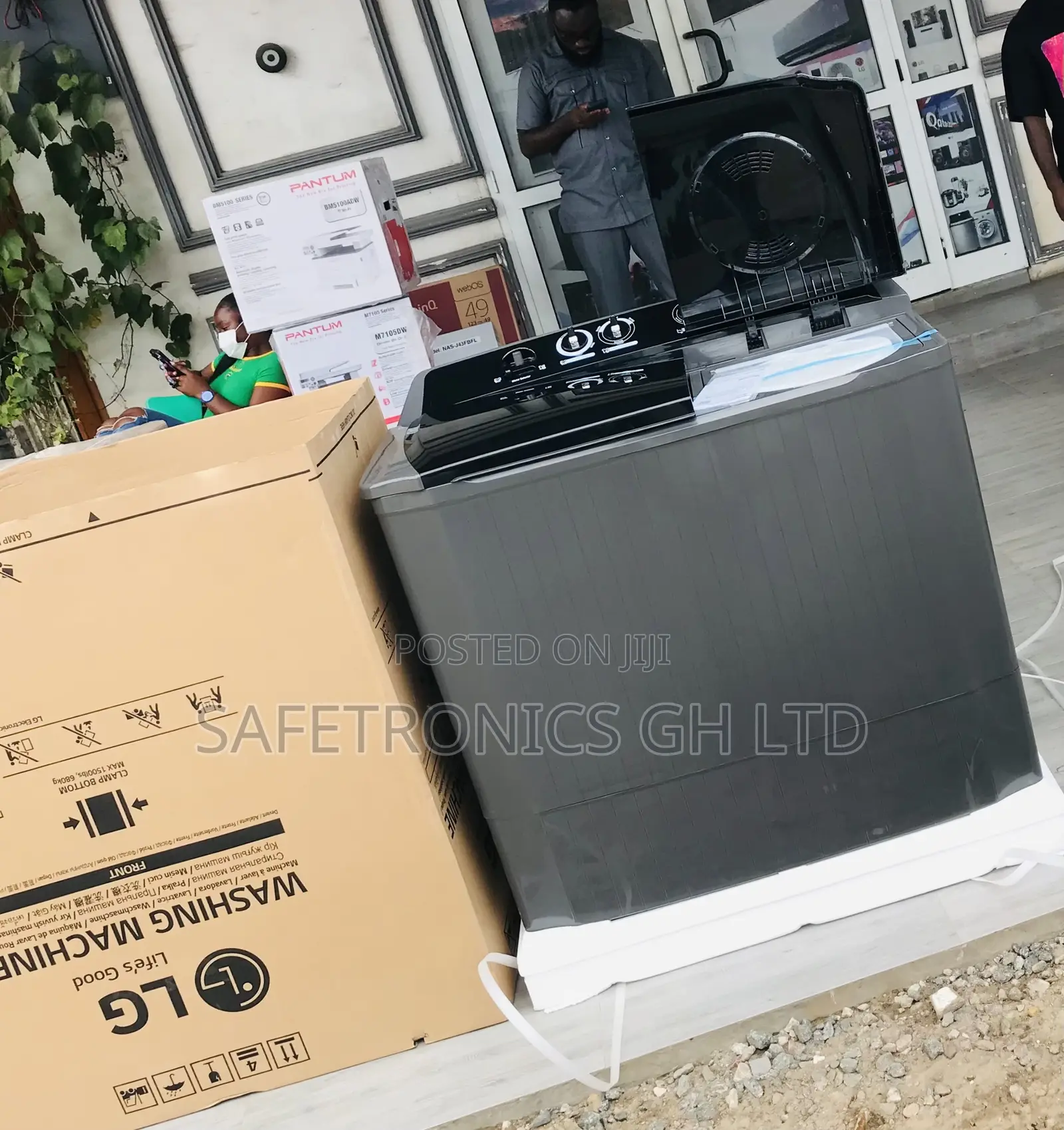 Neatly Boxed Roller Jet LG 18kg Topload Washingmachine 