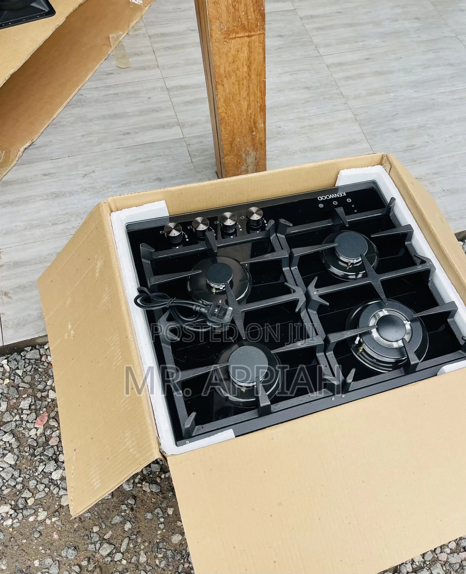 Sealed in Box Kenwood 4 Gas Built-in Burner + Touch Screen.