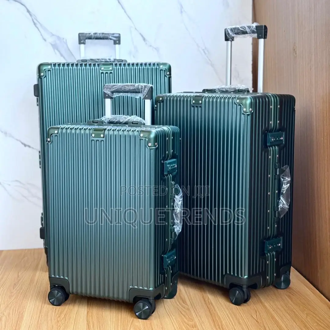Quality Luxurious Suitcases Set