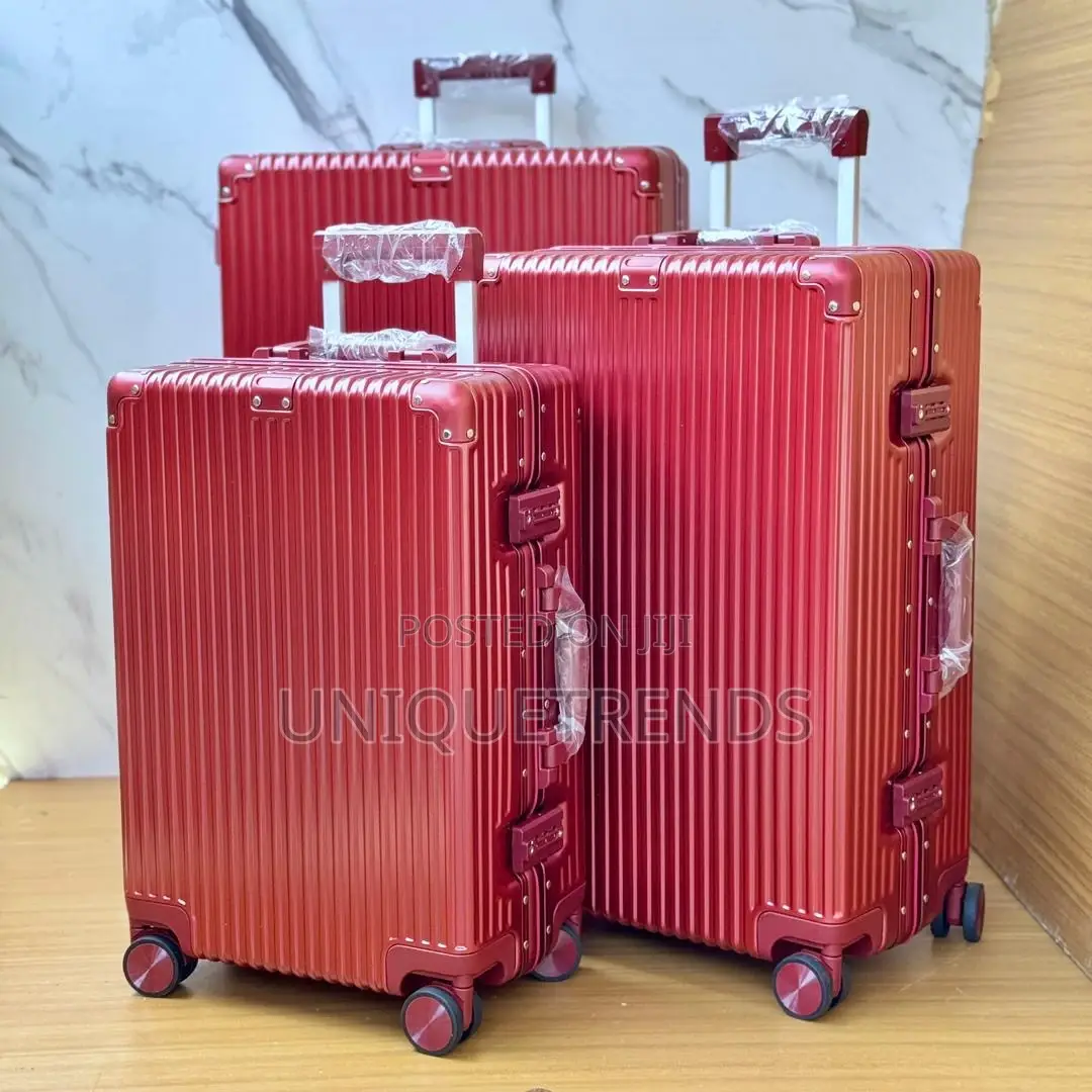 Quality Luxurious Suitcases Set